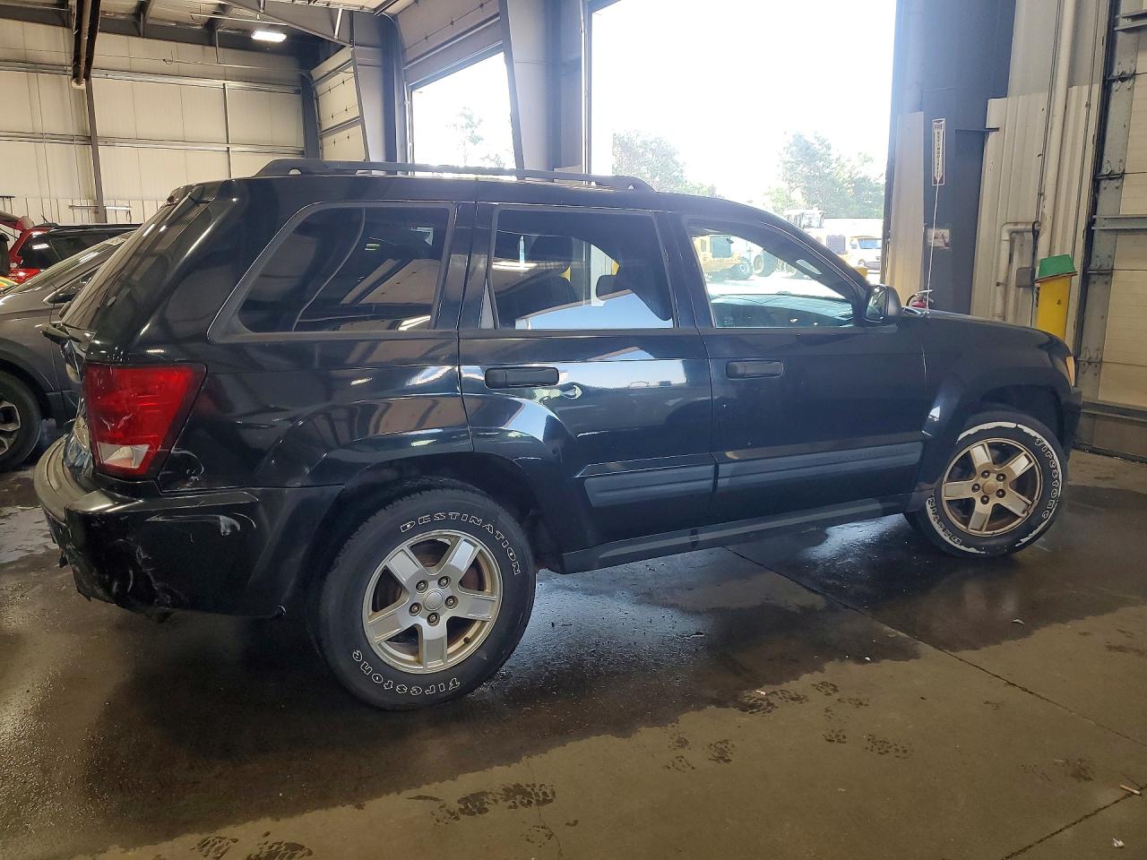 2005 Jeep Grand Cherokee Laredo Black vin: 1J4GR48K05C711487