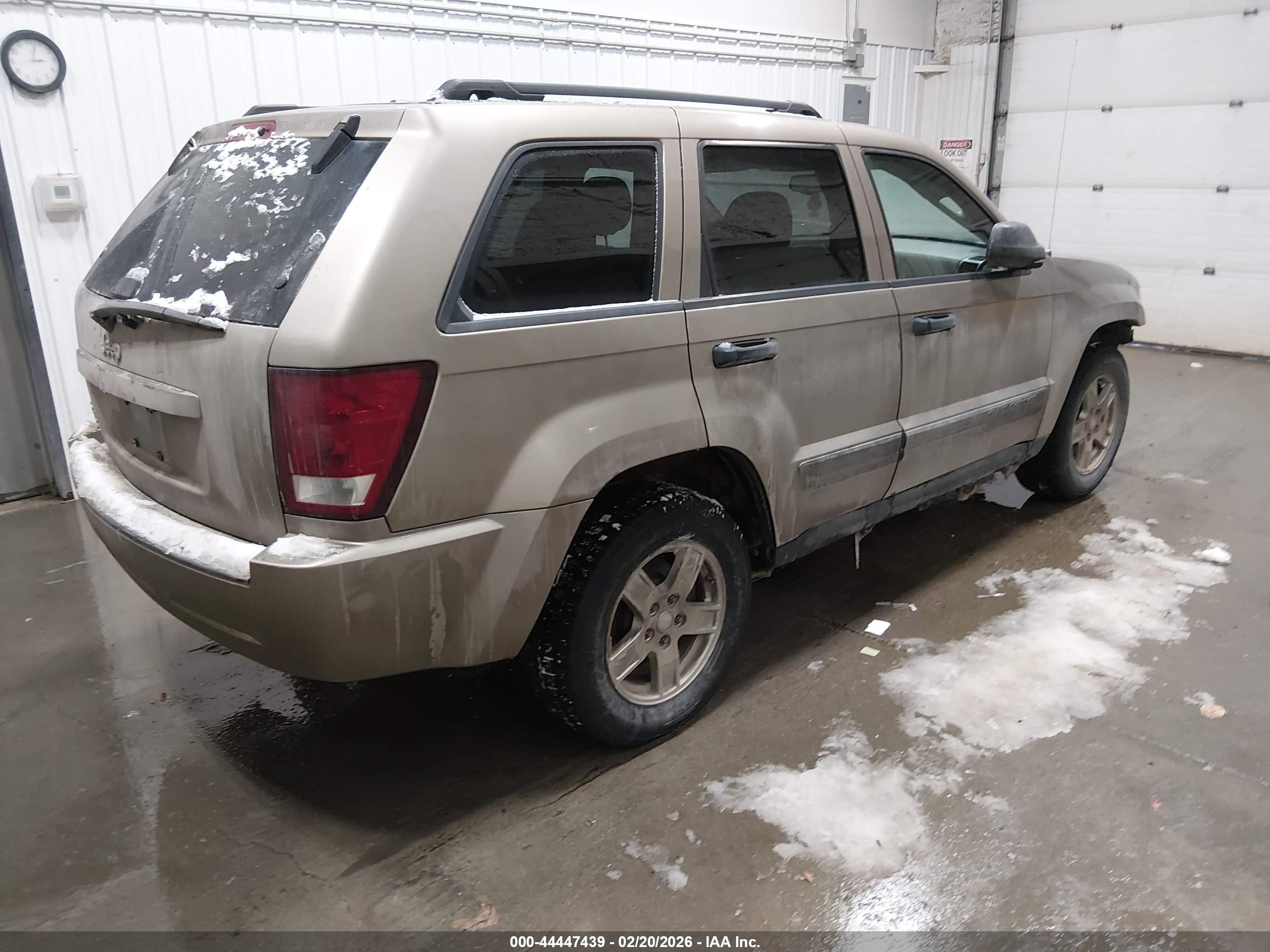 2005 Jeep Grand Cherokee Laredo Tan vin: 1J4GR48K15C707299