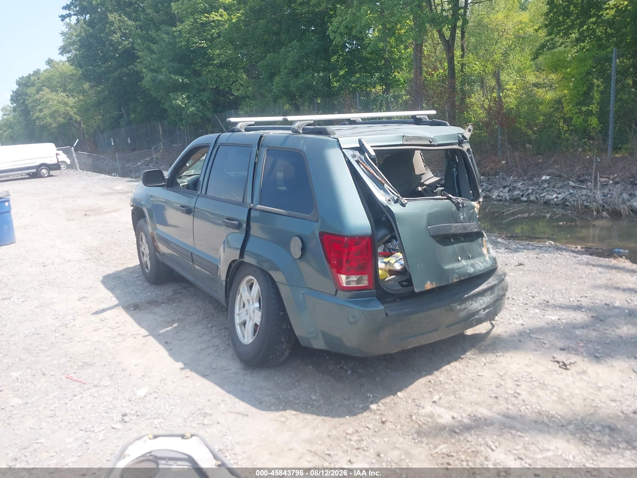 2005 Jeep Grand Cherokee Laredo Green vin: 1J4GR48K25C513266