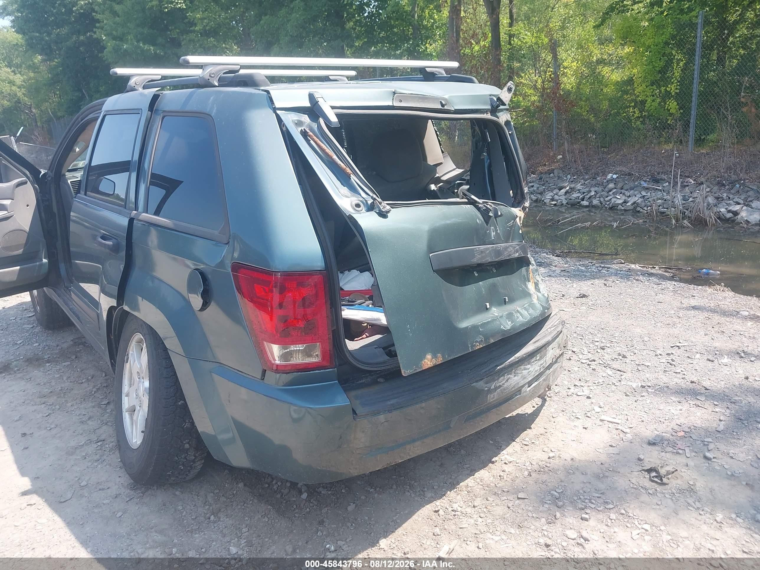 2005 Jeep Grand Cherokee Laredo Green vin: 1J4GR48K25C513266