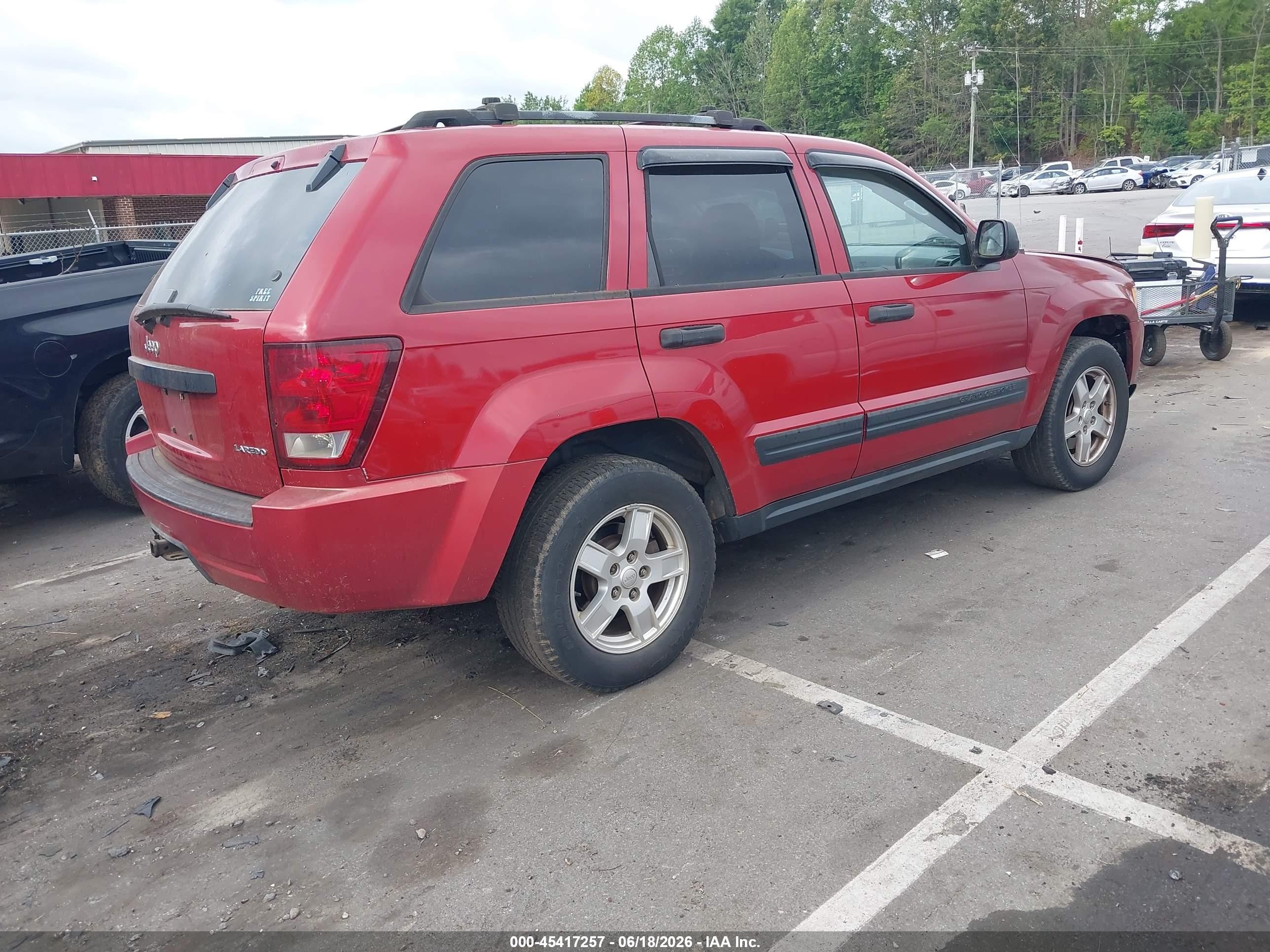 2005 Jeep Grand Cherokee Laredo Red vin: 1J4GR48K25C513347