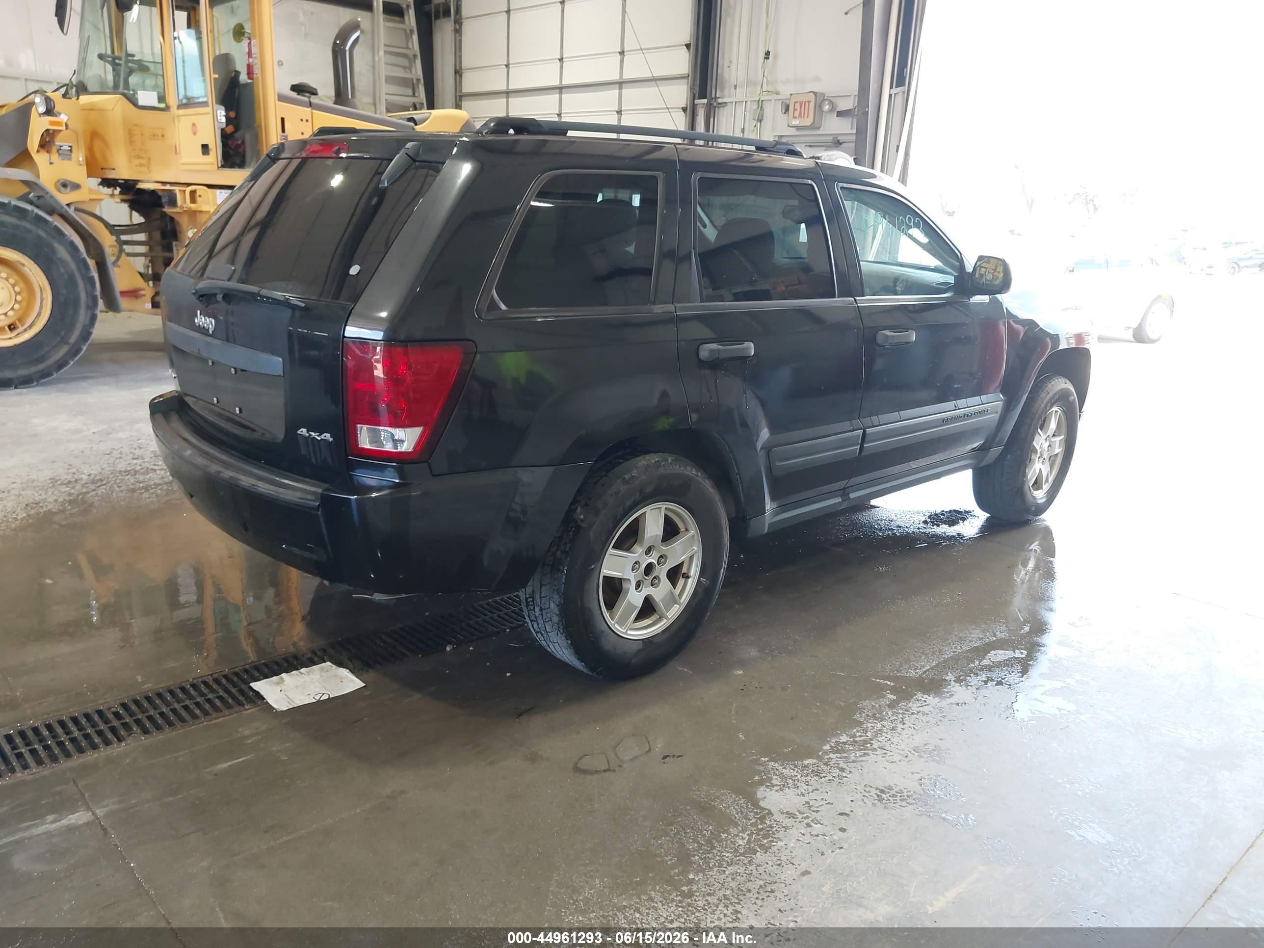 2005 Jeep Grand Cherokee Laredo Black vin: 1J4GR48K25C515499