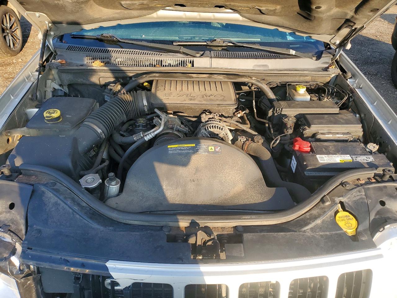 2006 Jeep Grand Cherokee Laredo Silver vin: 1J4GR48K26C280975