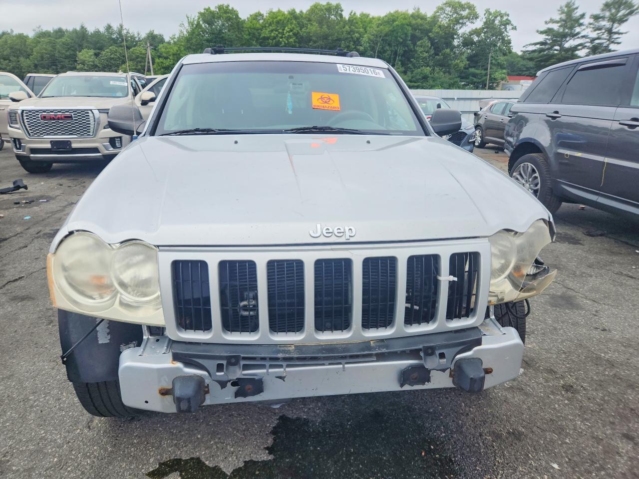 2005 Jeep Grand Cherokee Laredo Silver vin: 1J4GR48K35C538077