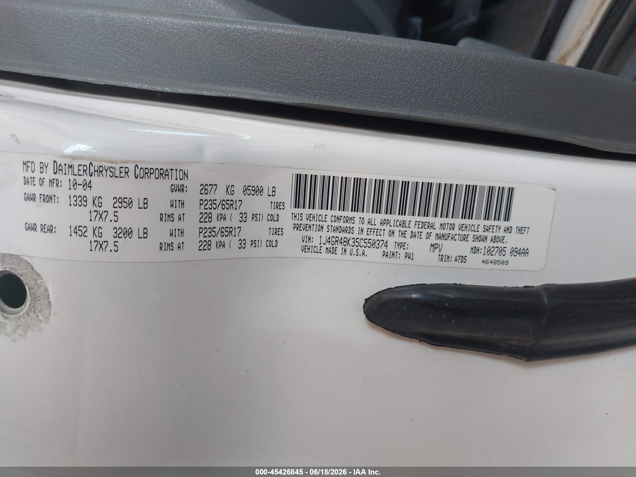 2005 Jeep Grand Cherokee Laredo White vin: 1J4GR48K35C550374