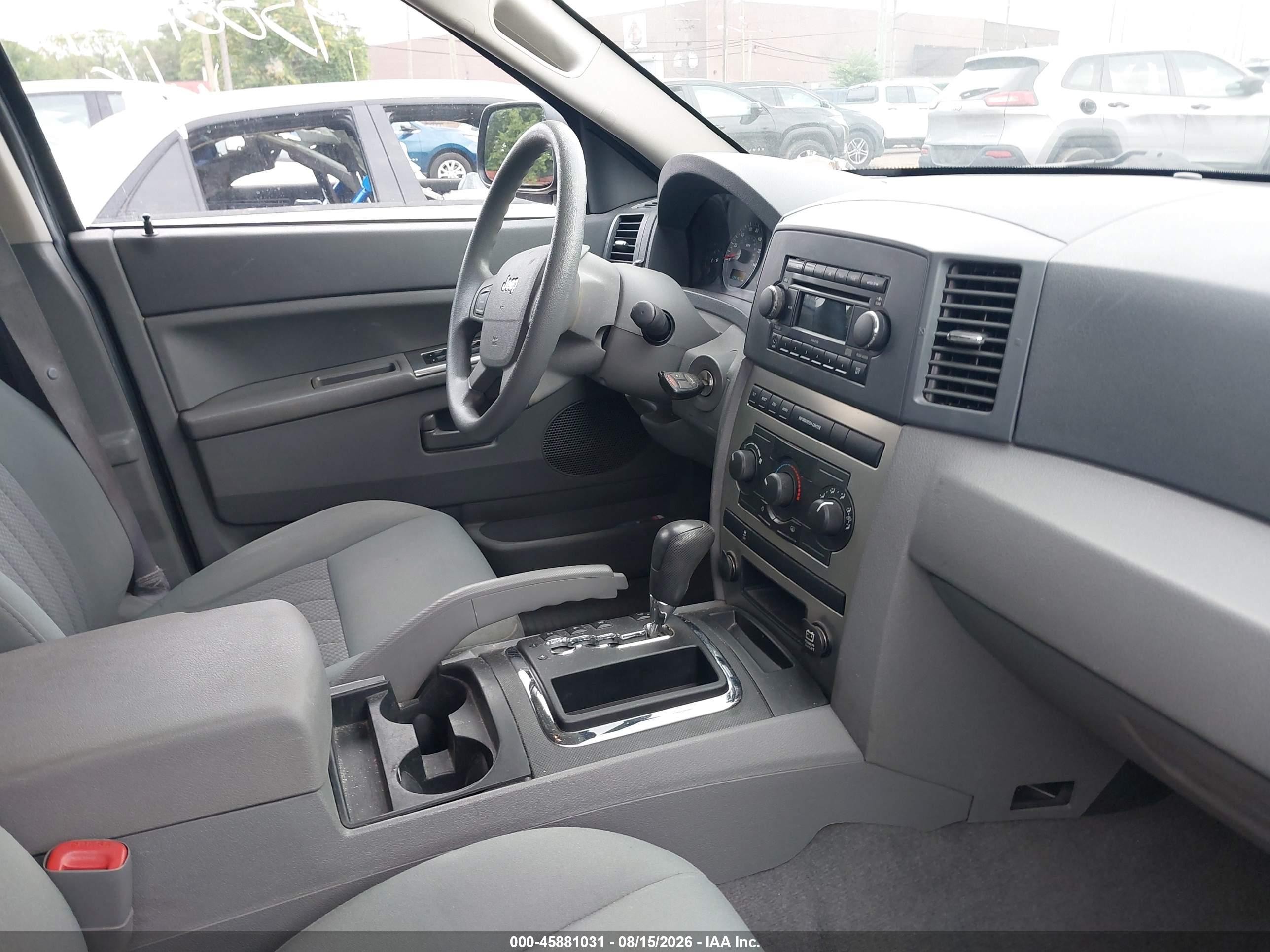 2006 Jeep Grand Cherokee Laredo Серый vin: 1J4GR48K36C325289
