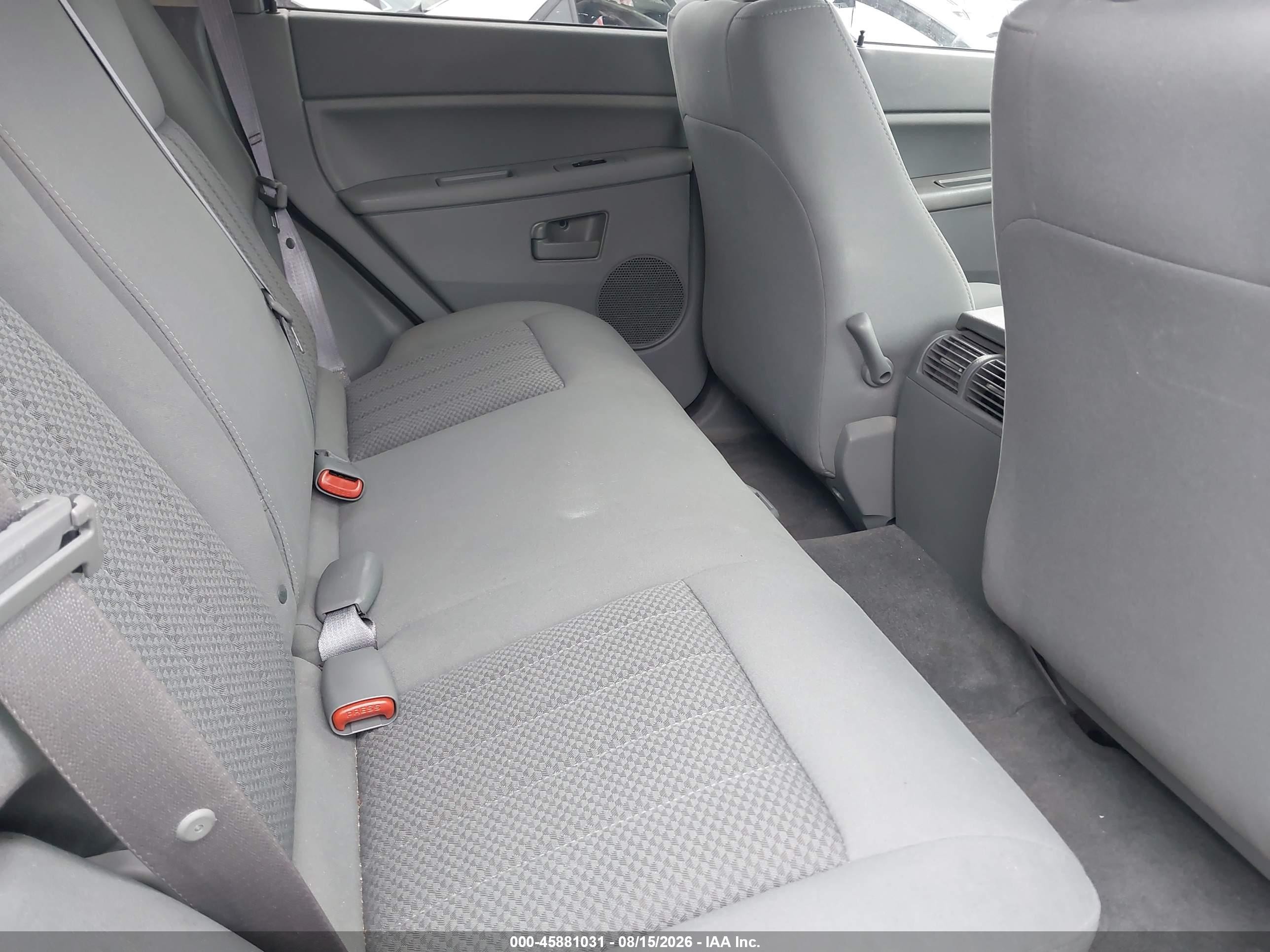2006 Jeep Grand Cherokee Laredo Серый vin: 1J4GR48K36C325289