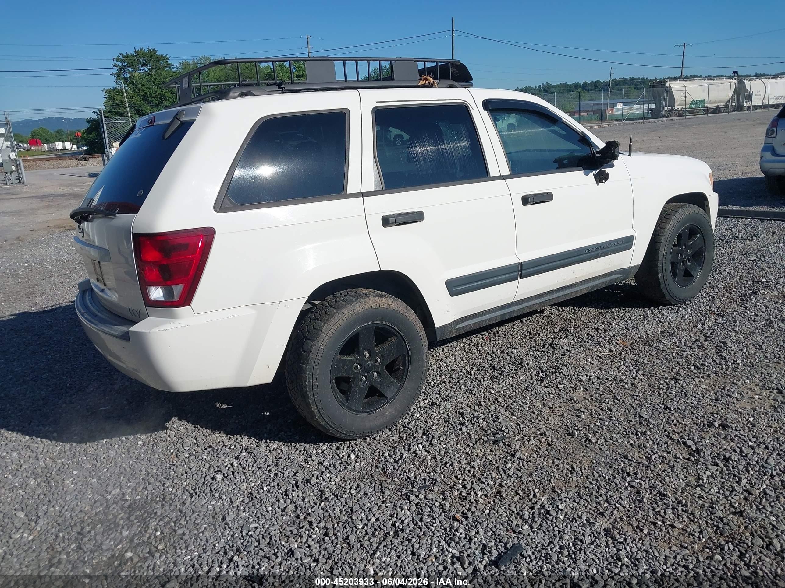 2006 Jeep Grand Cherokee Laredo White vin: 1J4GR48K36C340357