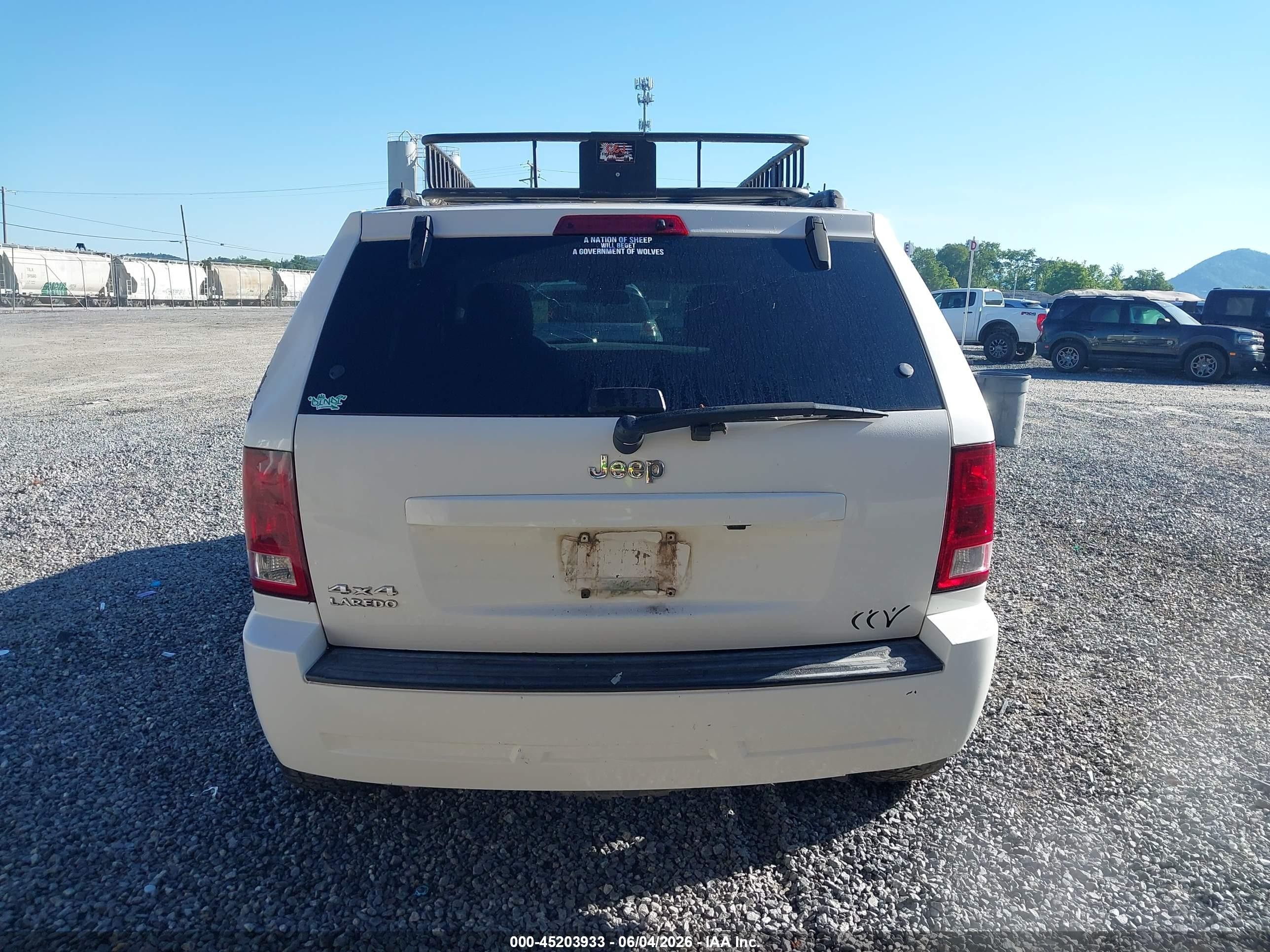 2006 Jeep Grand Cherokee Laredo White vin: 1J4GR48K36C340357