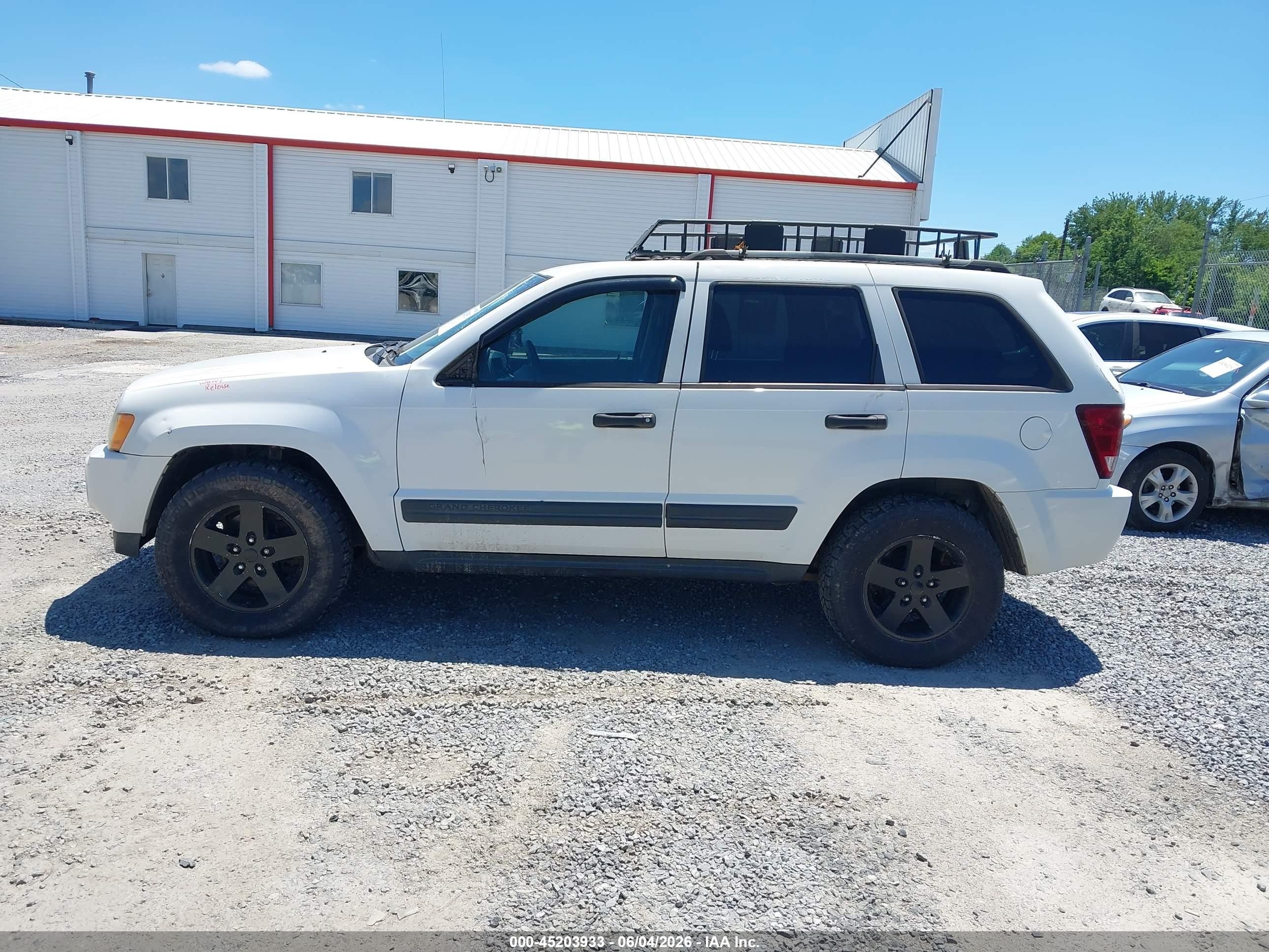 2006 Jeep Grand Cherokee Laredo White vin: 1J4GR48K36C340357