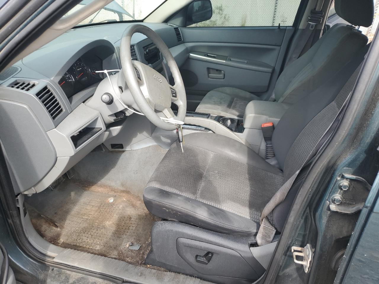 2005 Jeep Grand Cherokee Laredo Green vin: 1J4GR48K45C584579