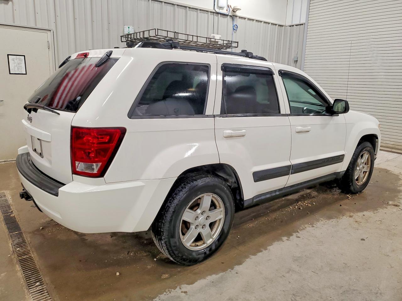 2006 Jeep Grand Cherokee Laredo White vin: 1J4GR48K46C121696