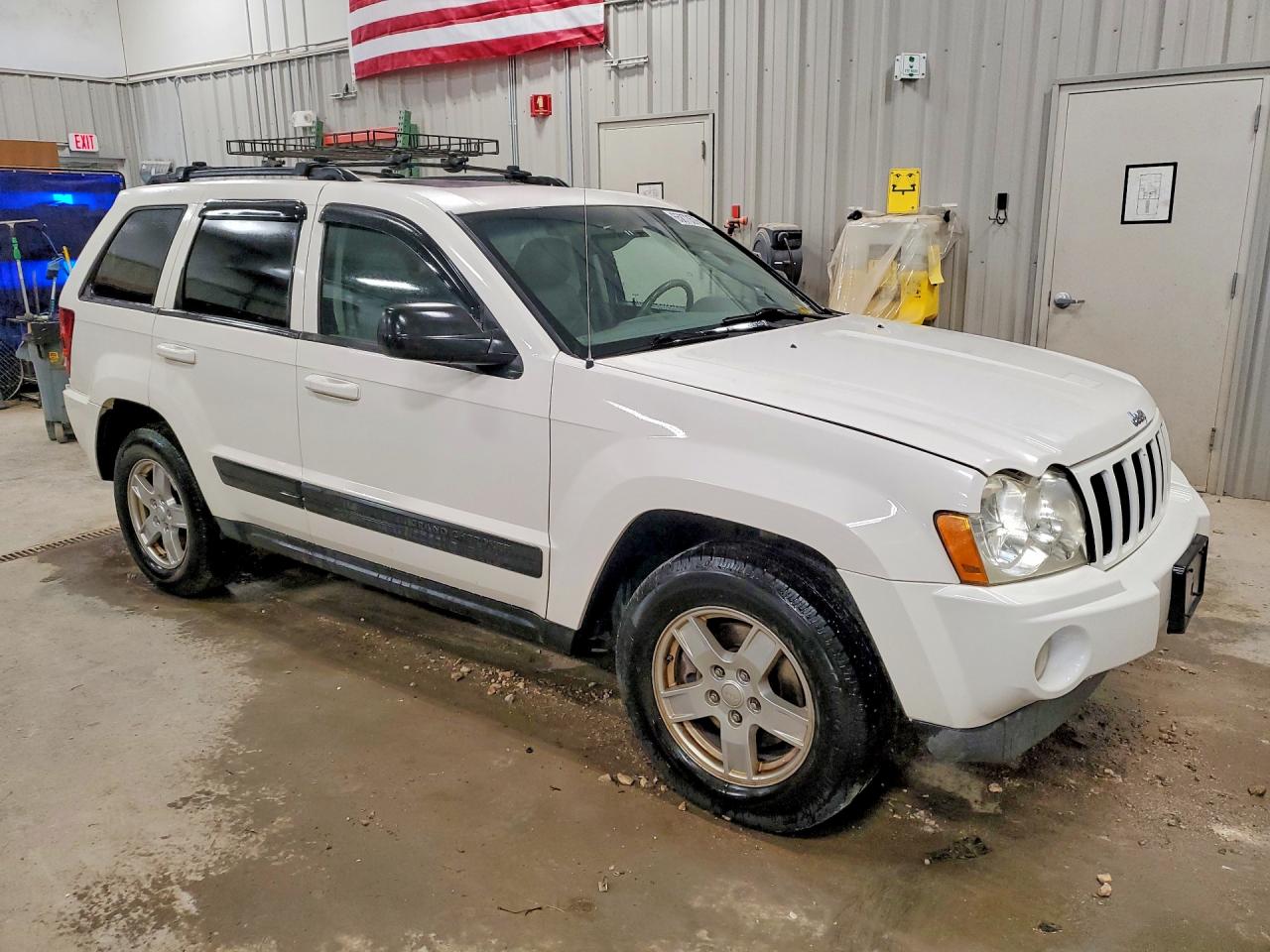 2006 Jeep Grand Cherokee Laredo White vin: 1J4GR48K46C121696