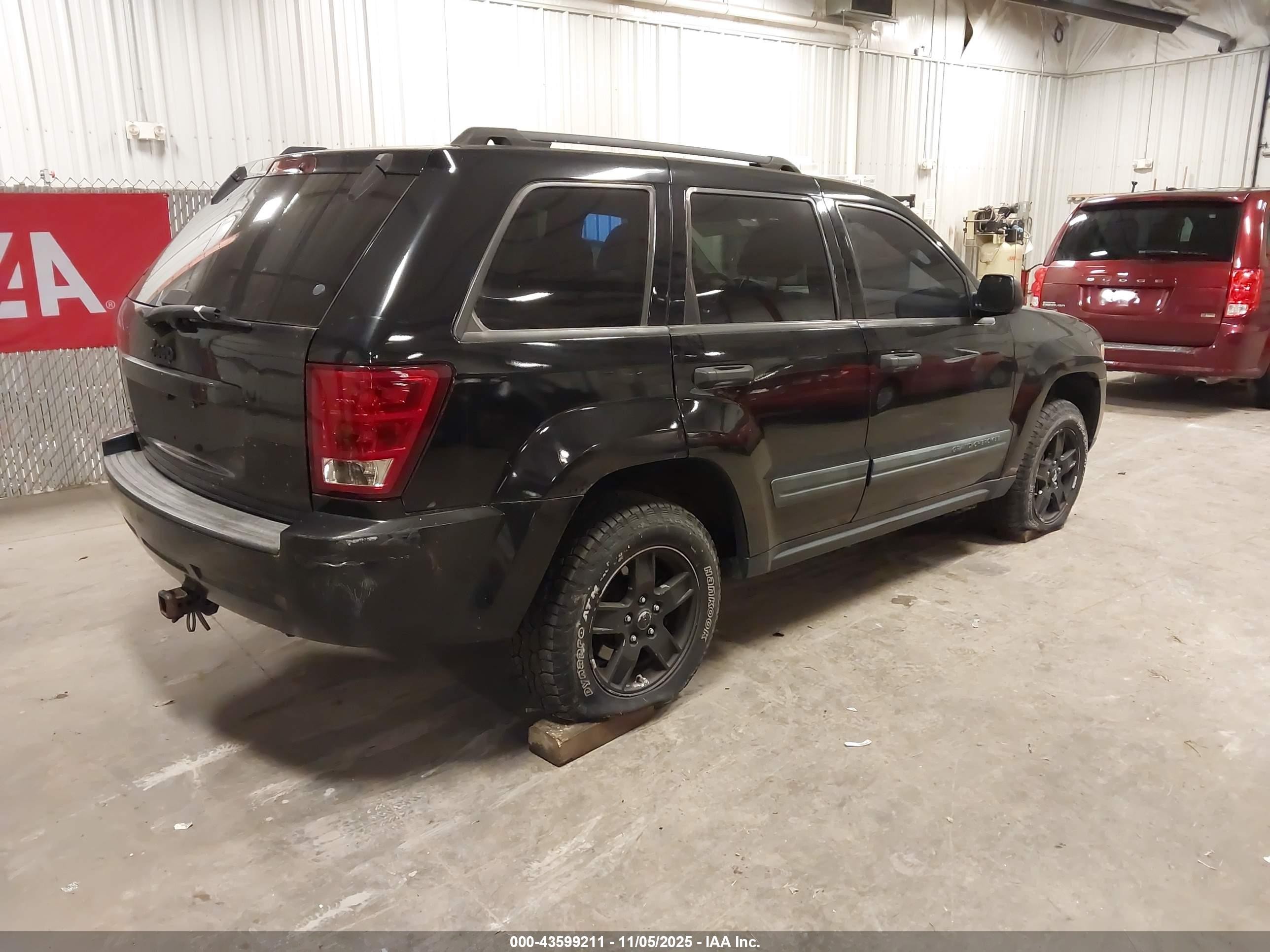 2006 Jeep Grand Cherokee Laredo Black vin: 1J4GR48K46C367518