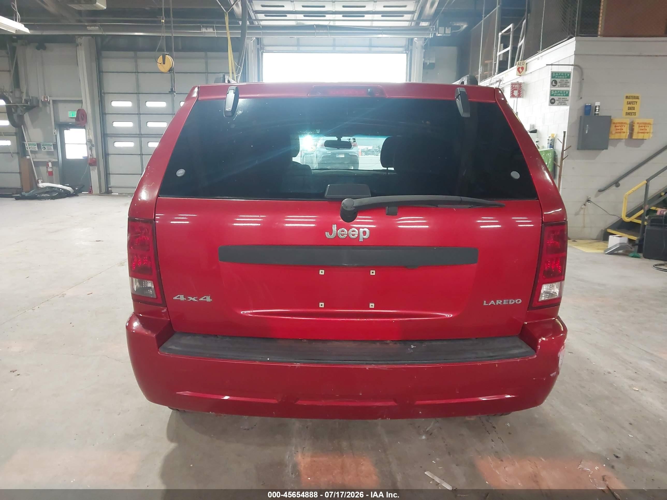 2005 Jeep Grand Cherokee Laredo Red vin: 1J4GR48K55C535987