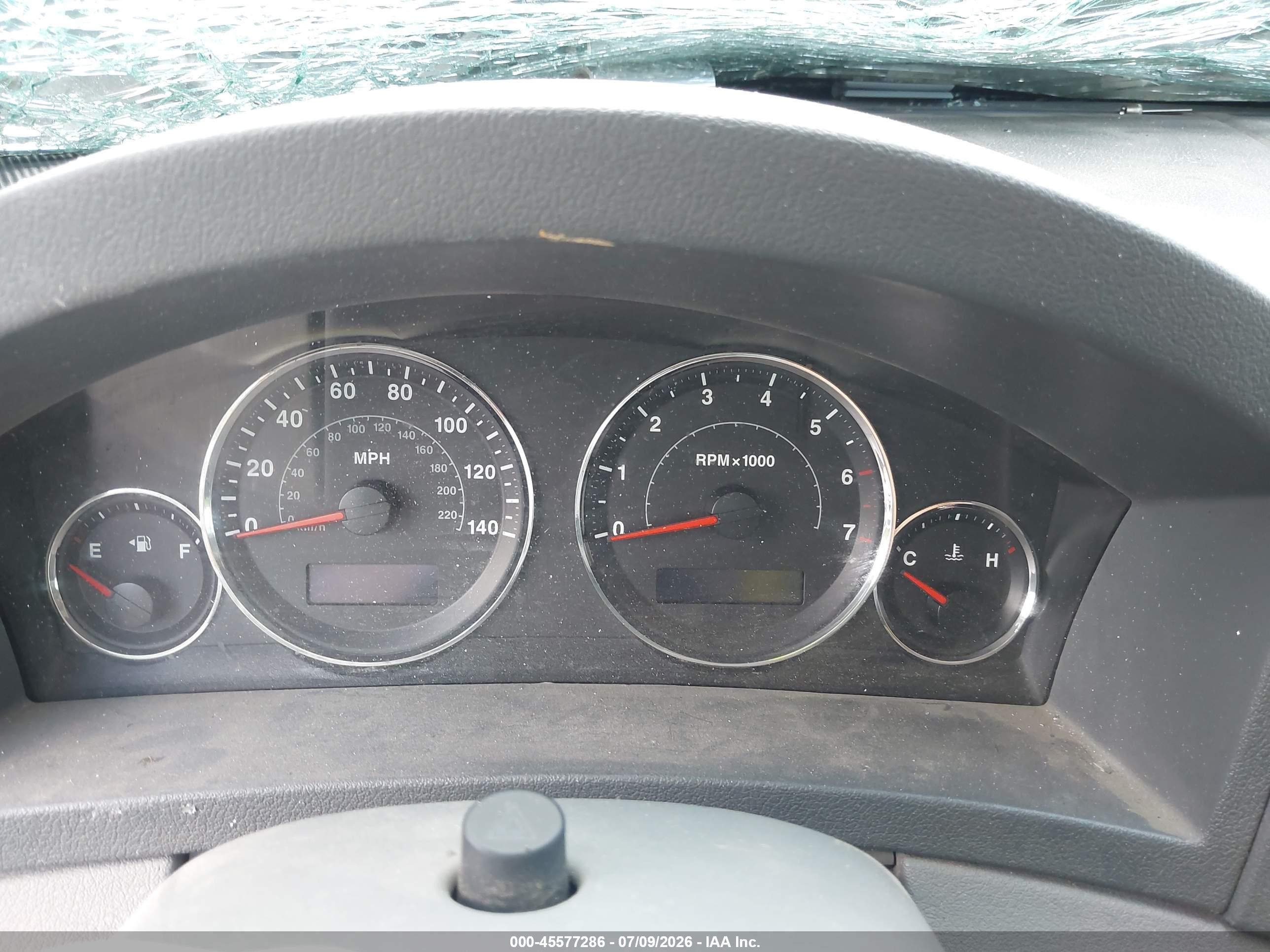 2006 Jeep Grand Cherokee Laredo Silver vin: 1J4GR48K56C321728