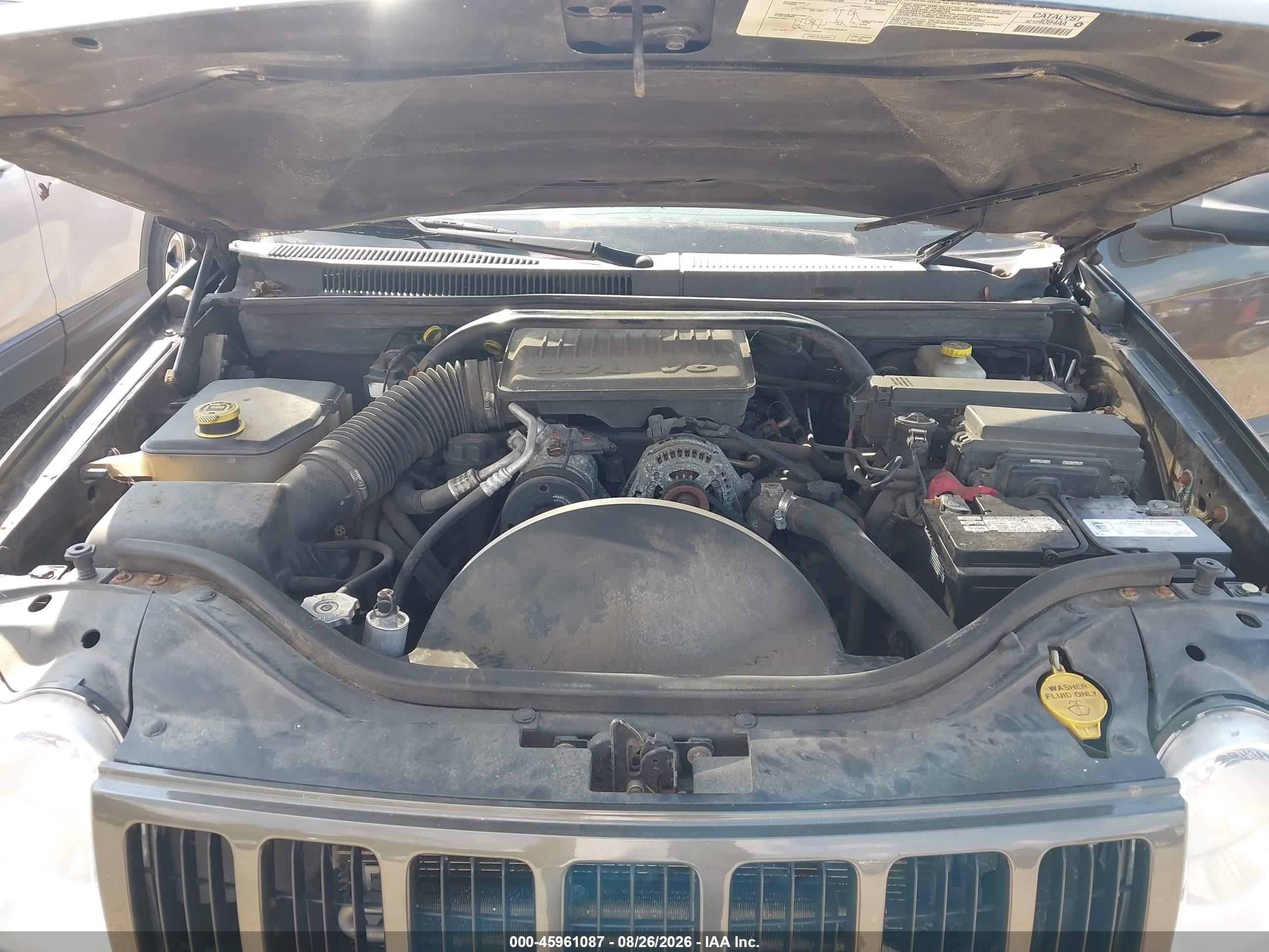 2005 Jeep Grand Cherokee Laredo Gray vin: 1J4GR48K75C607028