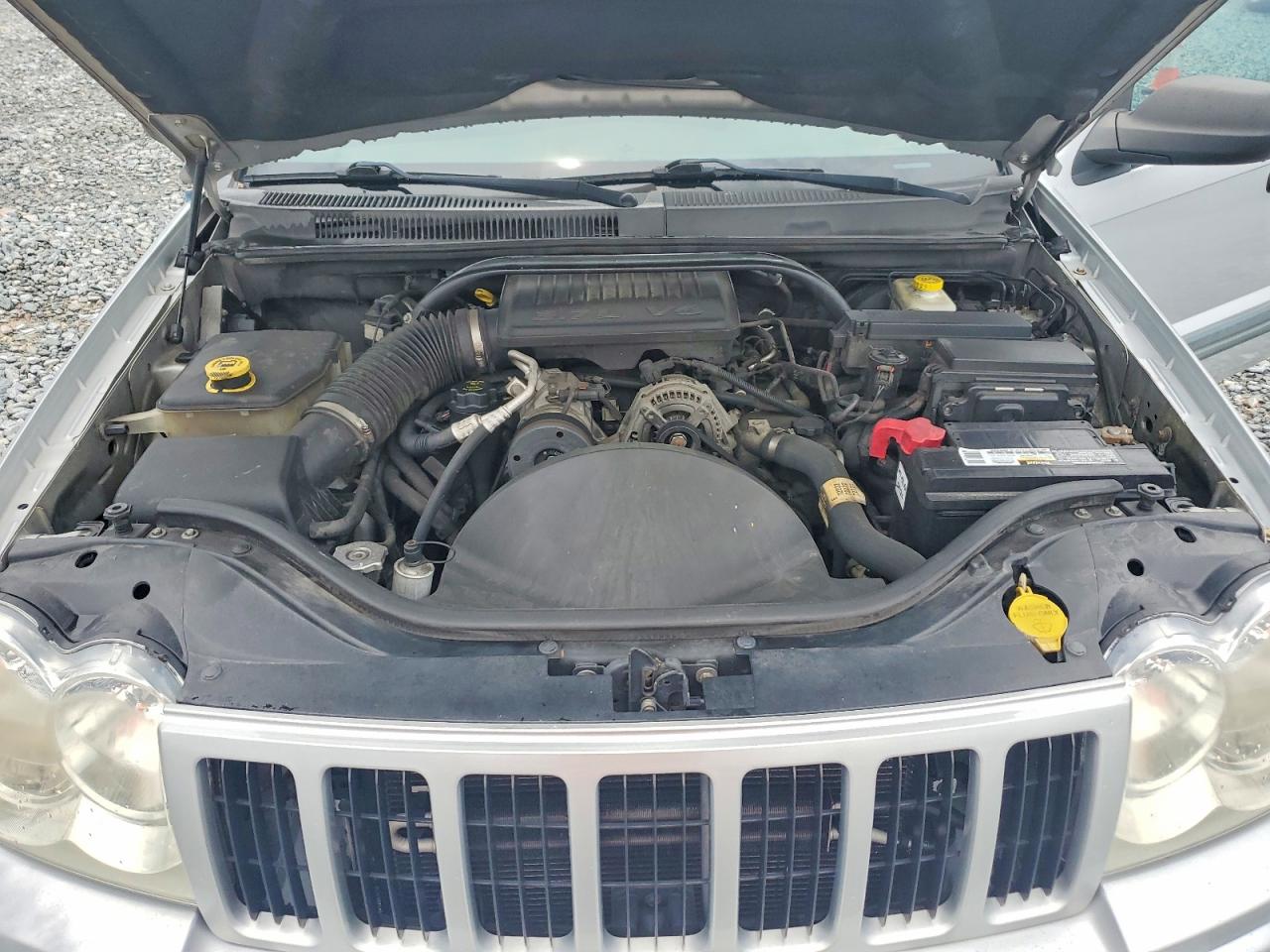 2006 Jeep Grand Cherokee Laredo Silver vin: 1J4GR48K76C112765