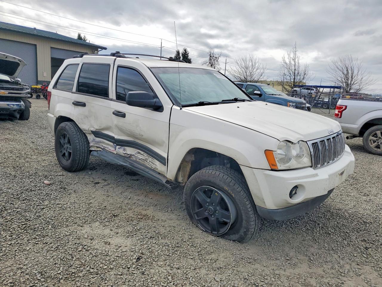 2006 Jeep Grand Cherokee Laredo White vin: 1J4GR48K76C152067
