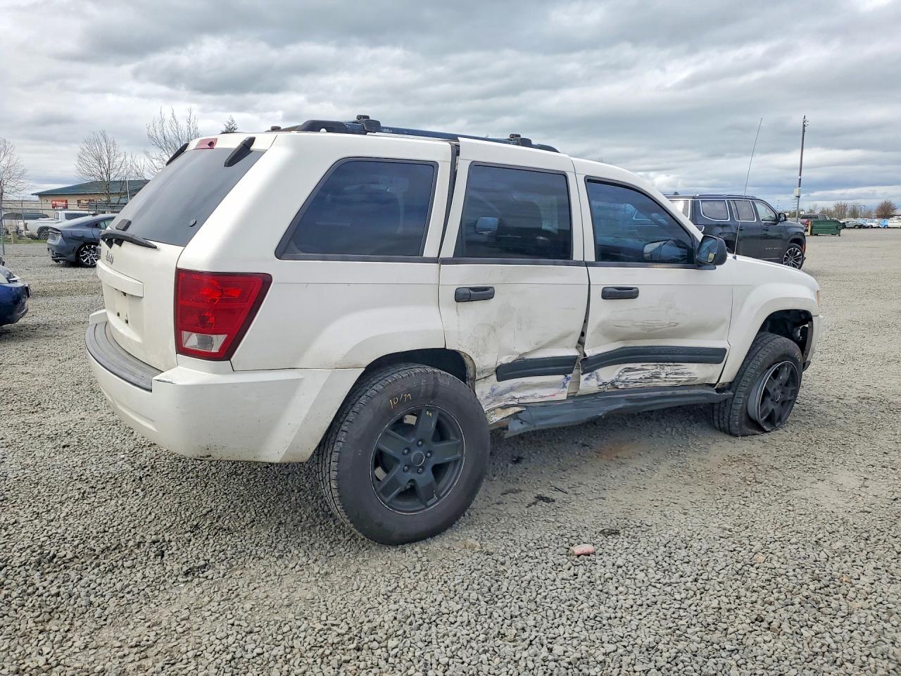 2006 Jeep Grand Cherokee Laredo White vin: 1J4GR48K76C152067