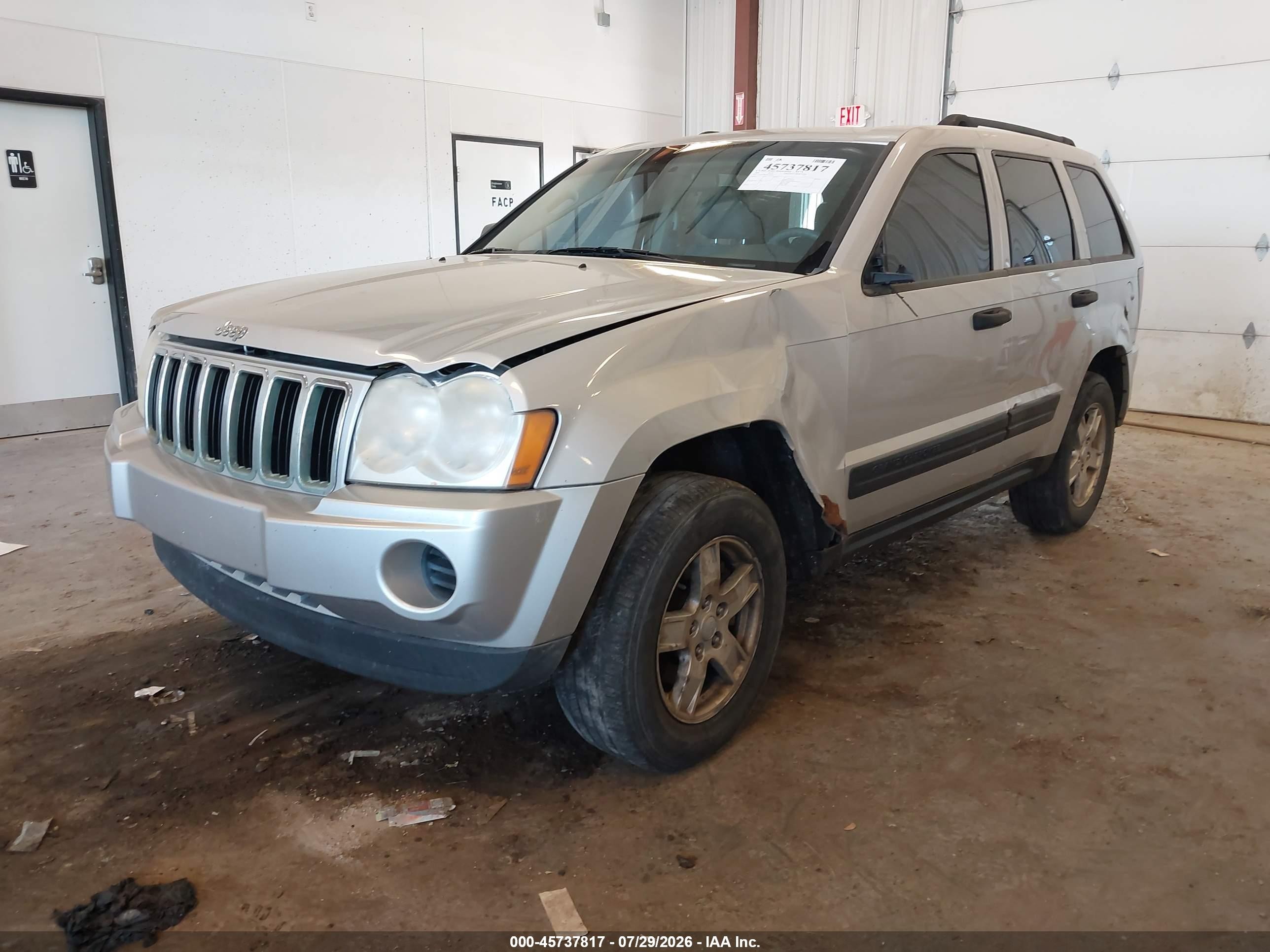 2006 Jeep Grand Cherokee Laredo Silver vin: 1J4GR48K76C185912
