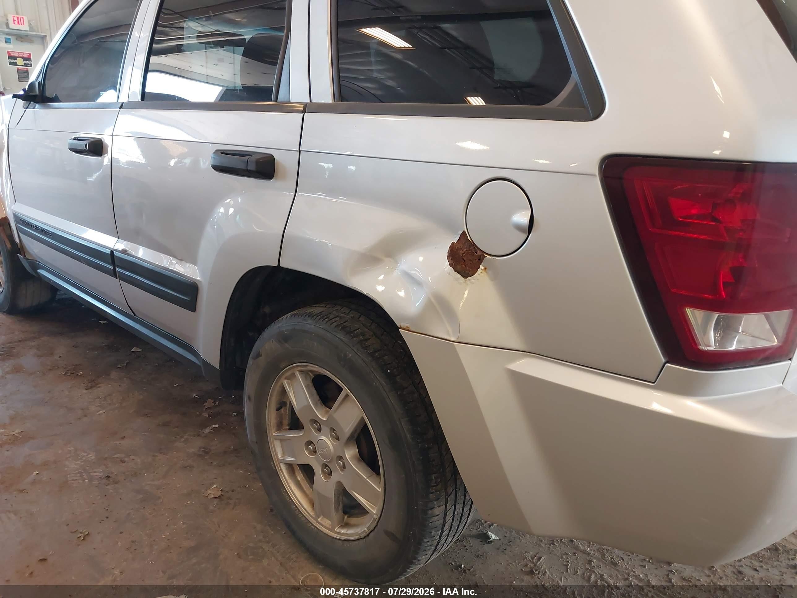 2006 Jeep Grand Cherokee Laredo Silver vin: 1J4GR48K76C185912