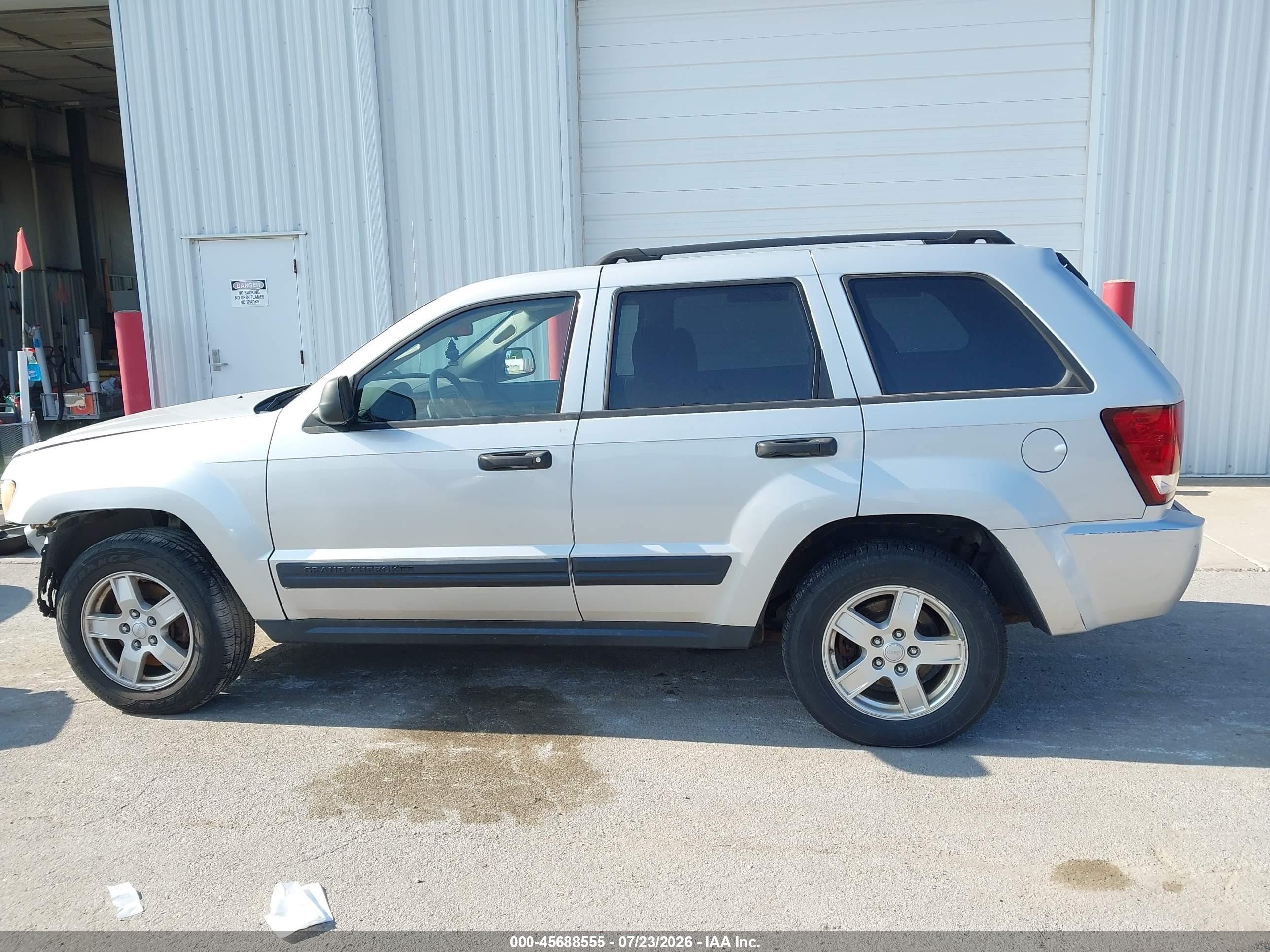 2006 Jeep Grand Cherokee Laredo Серебряный vin: 1J4GR48K76C255926