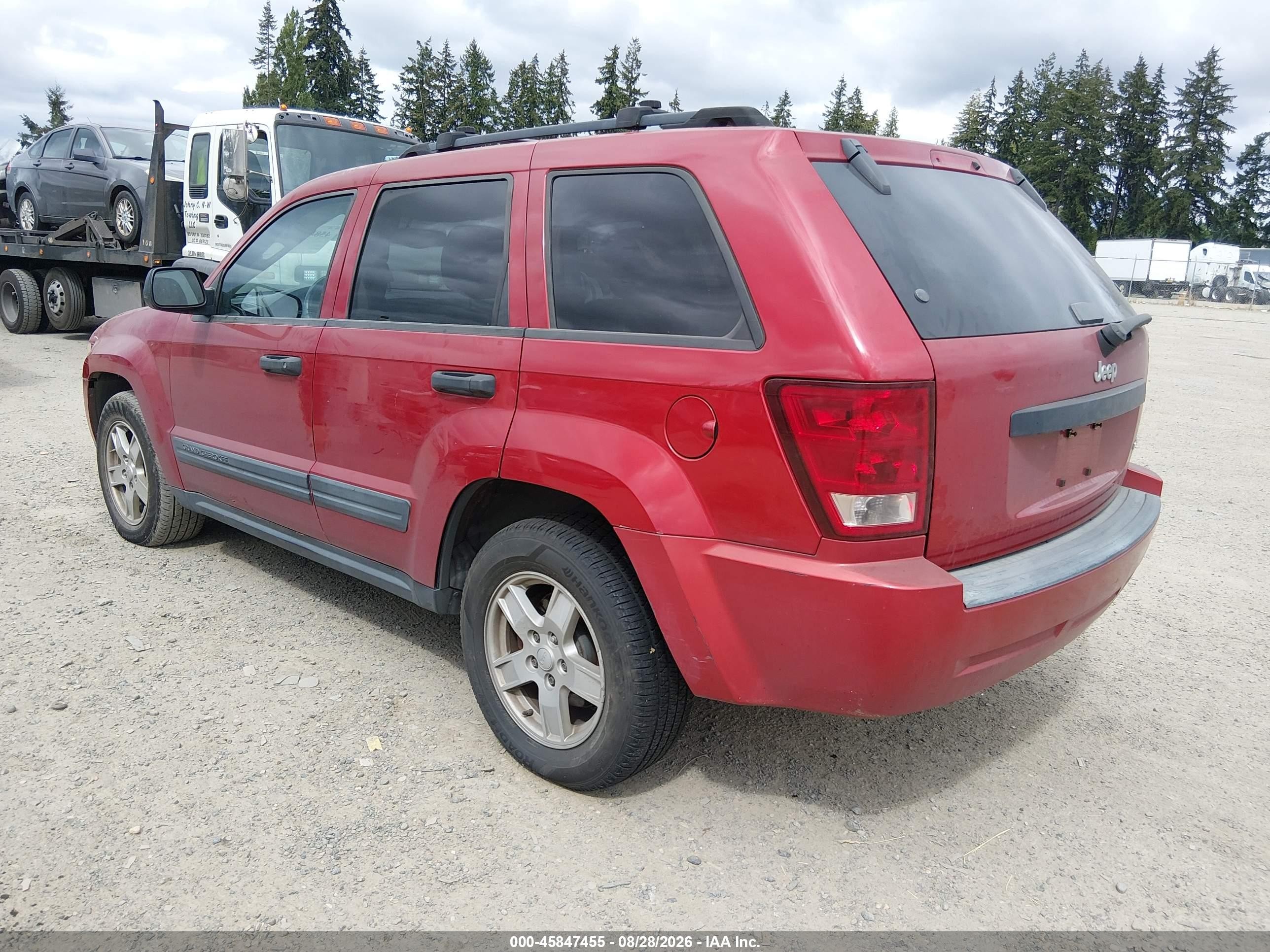 2005 Jeep Grand Cherokee Laredo Burgundy vin: 1J4GR48K85C504216
