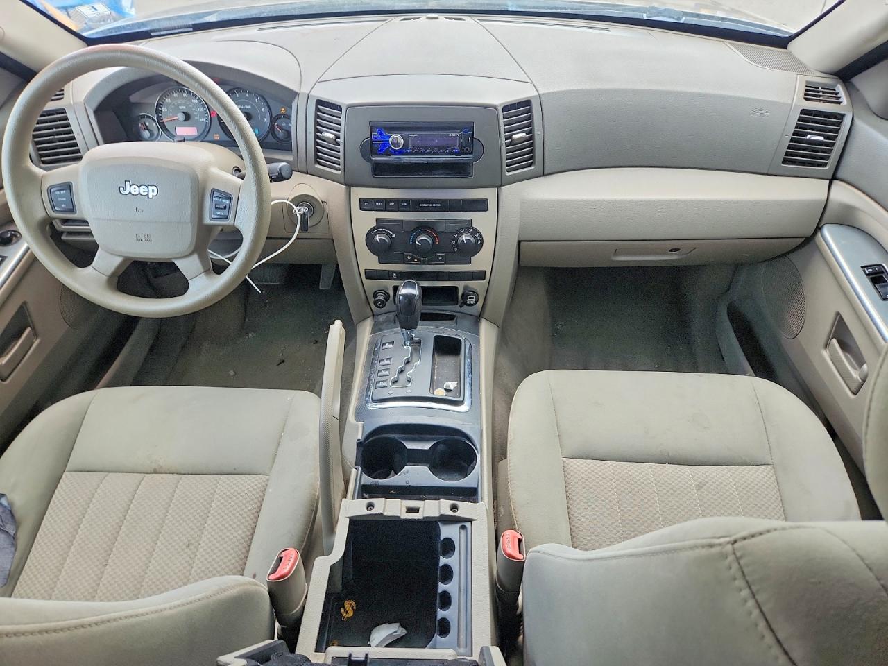 2006 Jeep Grand Cherokee Laredo Tan vin: 1J4GR48K86C309802
