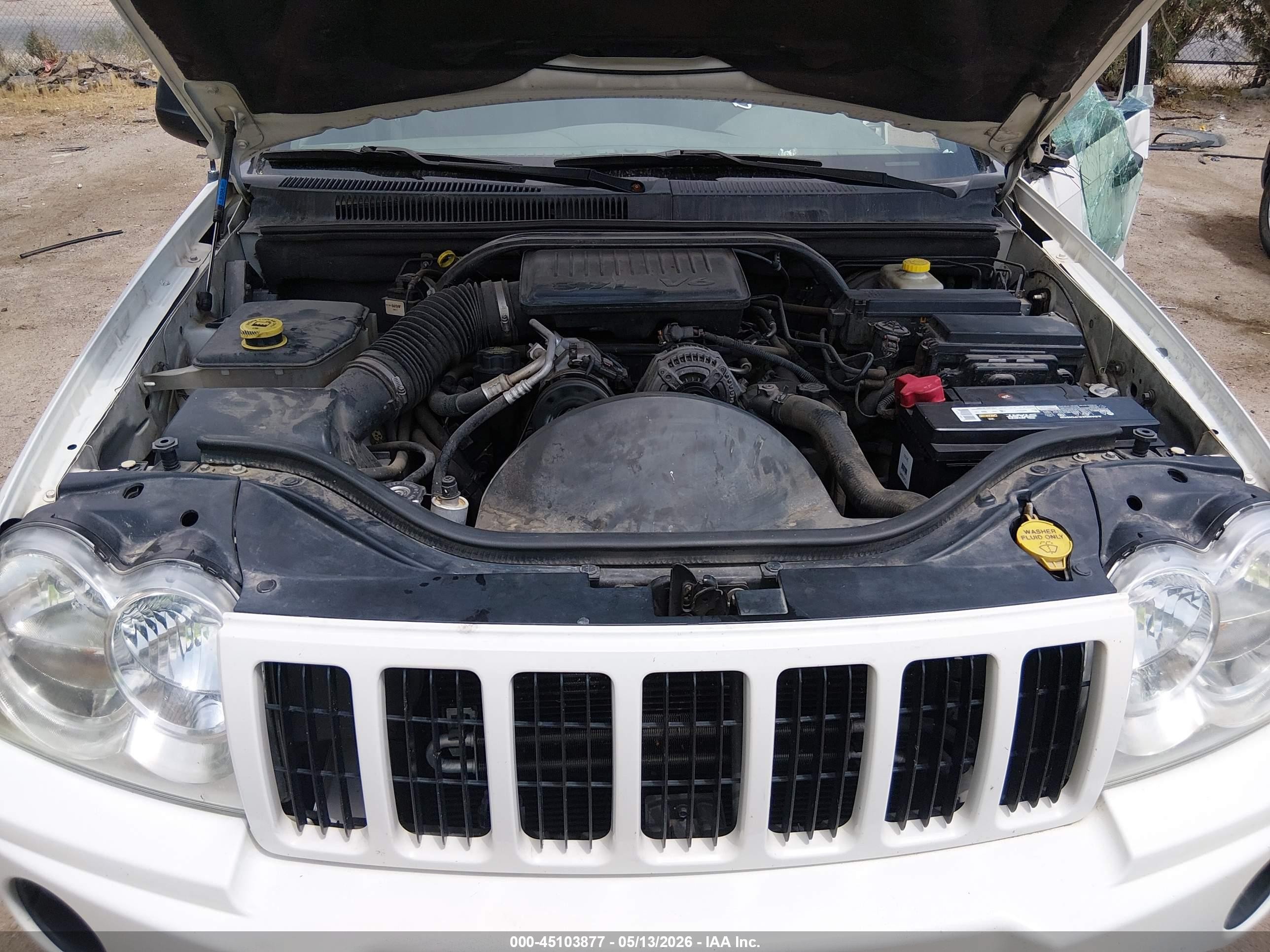 2005 Jeep Grand Cherokee Laredo White vin: 1J4GR48K95C607418