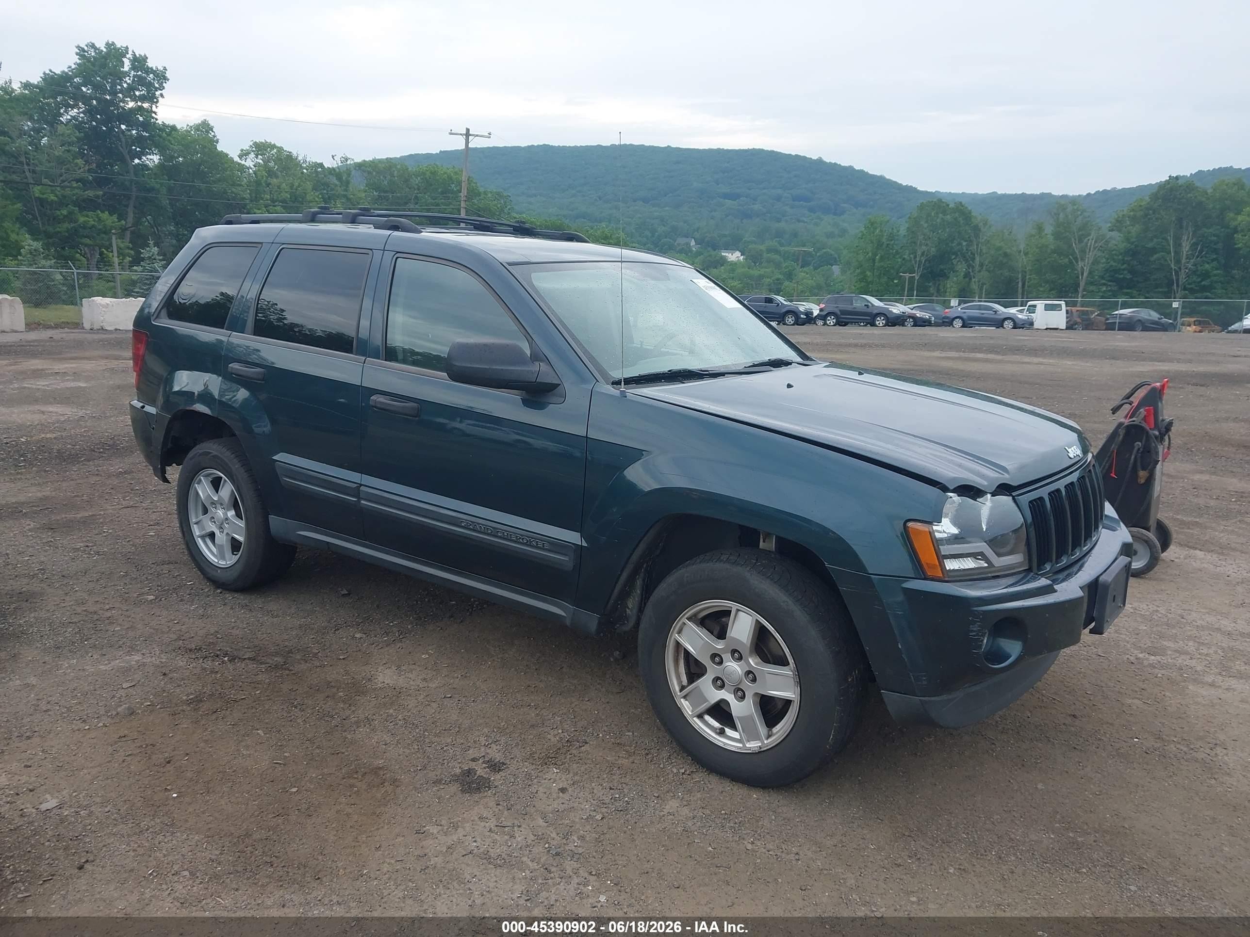 2005 Jeep Grand Cherokee Laredo Green vin: 1J4GR48K95C653427