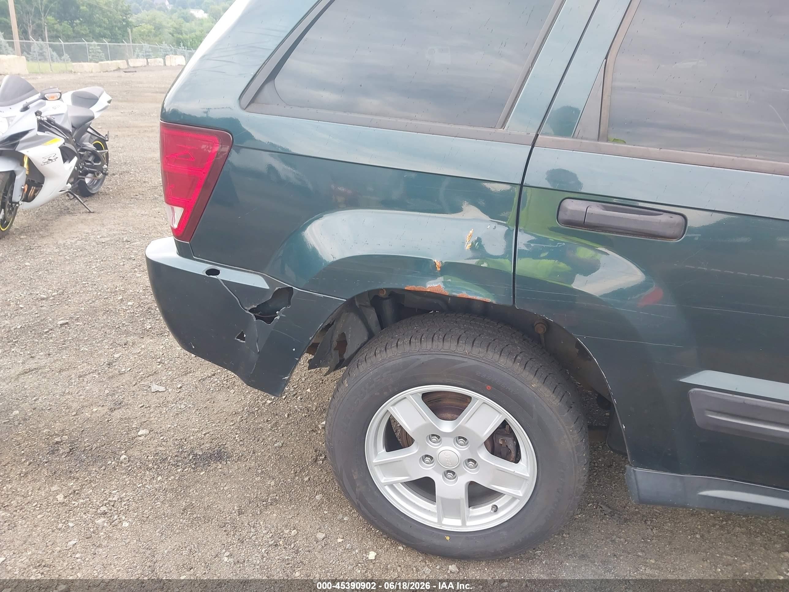 2005 Jeep Grand Cherokee Laredo Green vin: 1J4GR48K95C653427