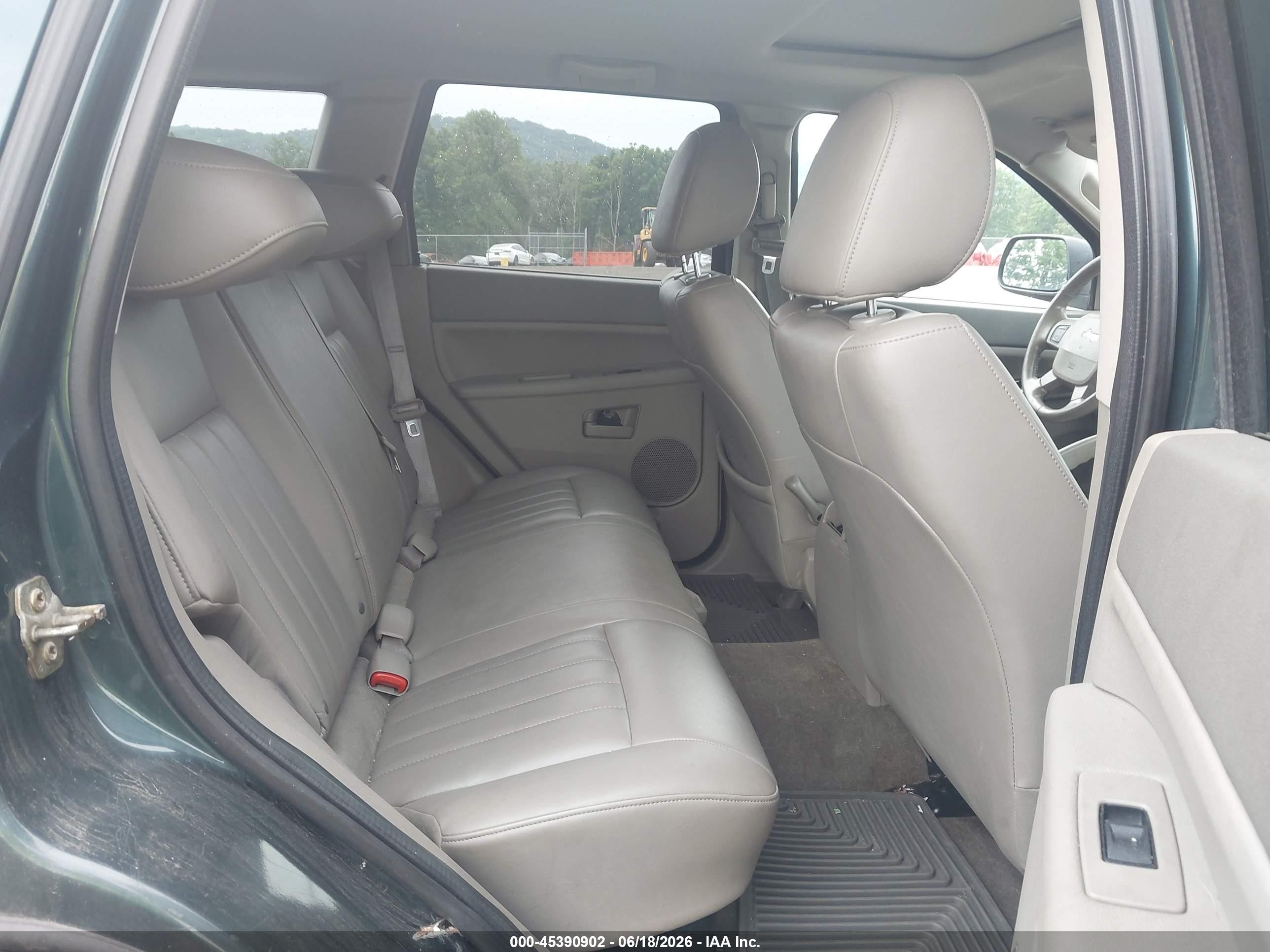 2005 Jeep Grand Cherokee Laredo Green vin: 1J4GR48K95C653427