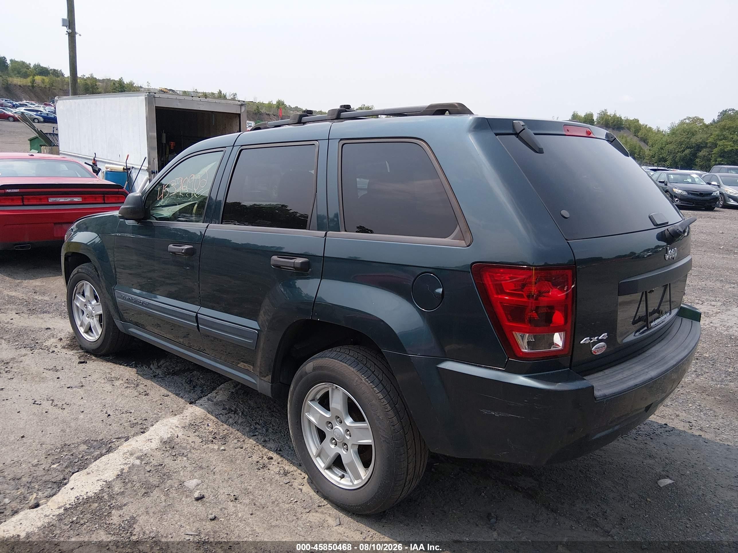 2005 Jeep Grand Cherokee Laredo Gray vin: 1J4GR48K95C653427