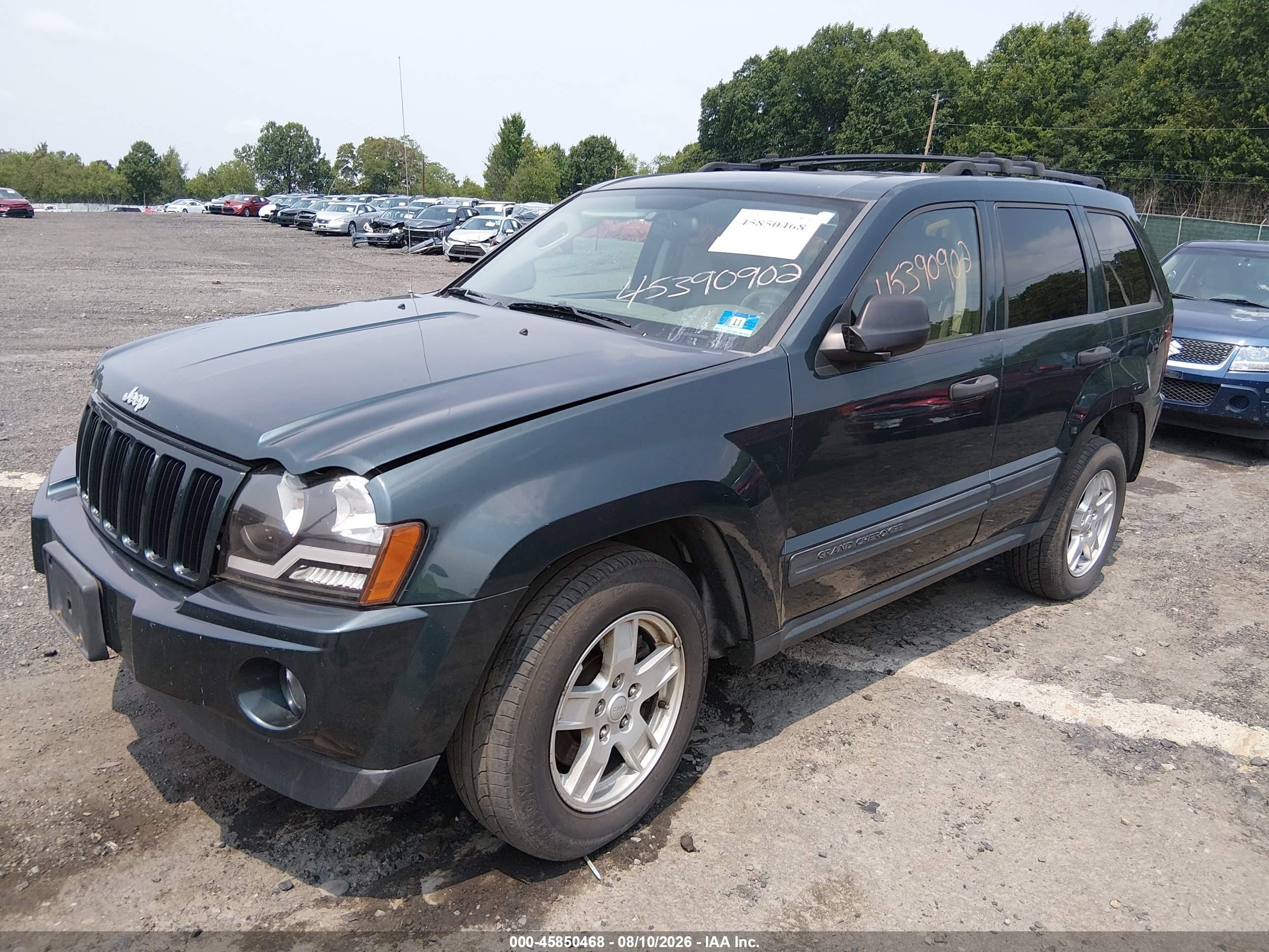 2005 Jeep Grand Cherokee Laredo Gray vin: 1J4GR48K95C653427