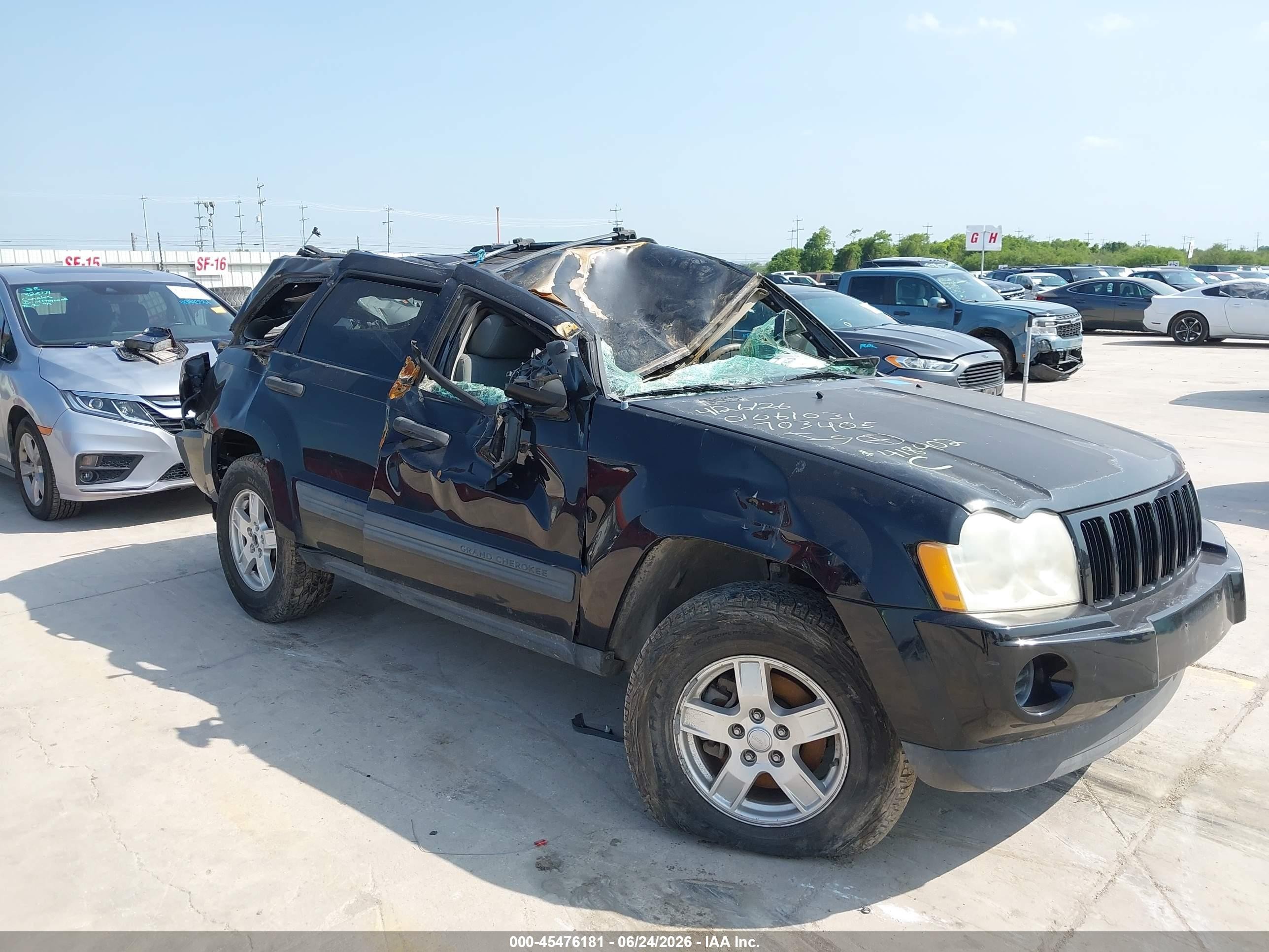 2005 Jeep Grand Cherokee Laredo Black vin: 1J4GR48K95C703405