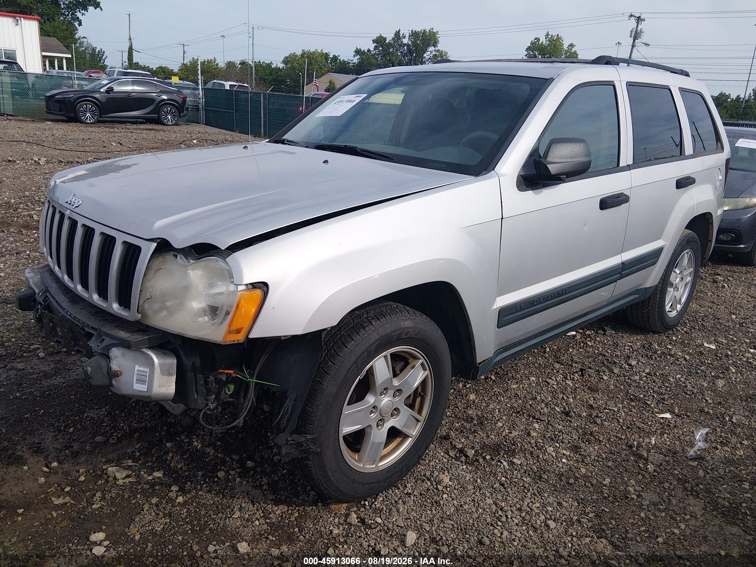 2005 Jeep Grand Cherokee Laredo Серебряный vin: 1J4GR48K95C714064