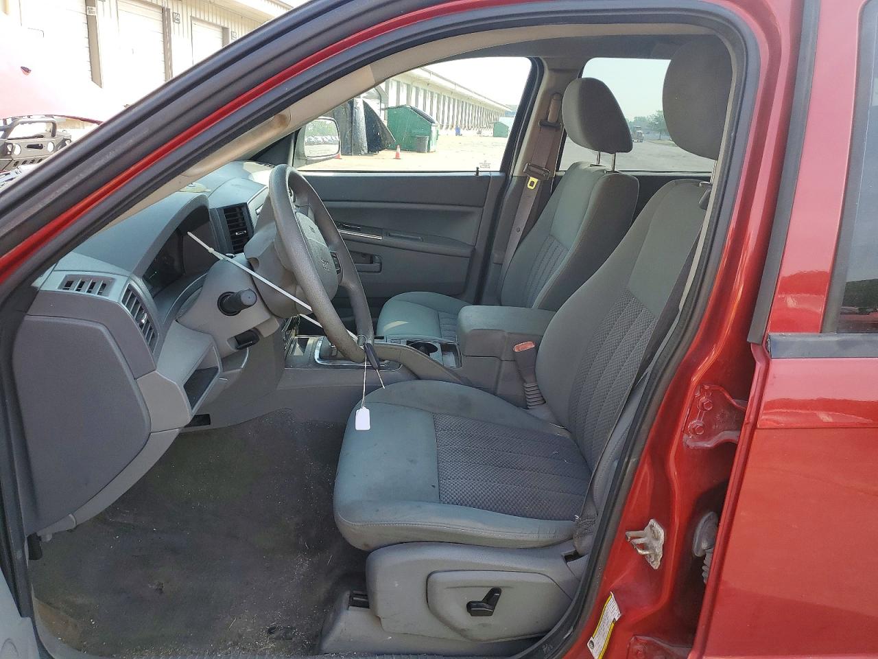 2006 Jeep Grand Cherokee Laredo Red vin: 1J4GR48K96C240196