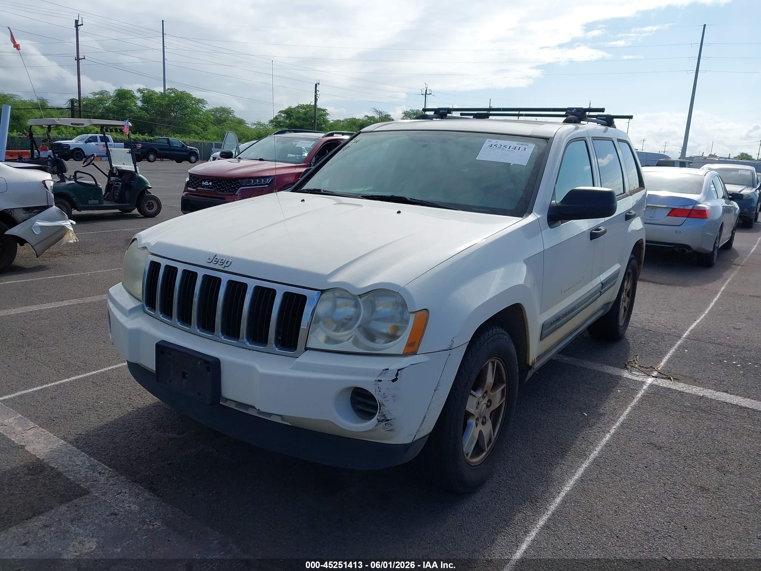 2005 Jeep Grand Cherokee Laredo White vin: 1J4GR48KX5C722352