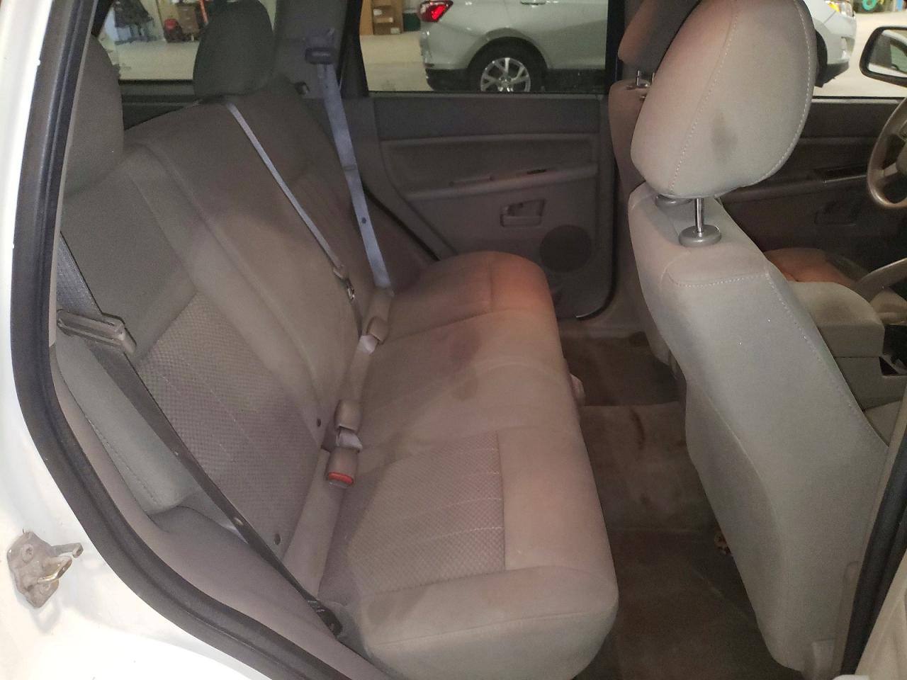 2006 Jeep Grand Cherokee Laredo White vin: 1J4GR48KX6C213377