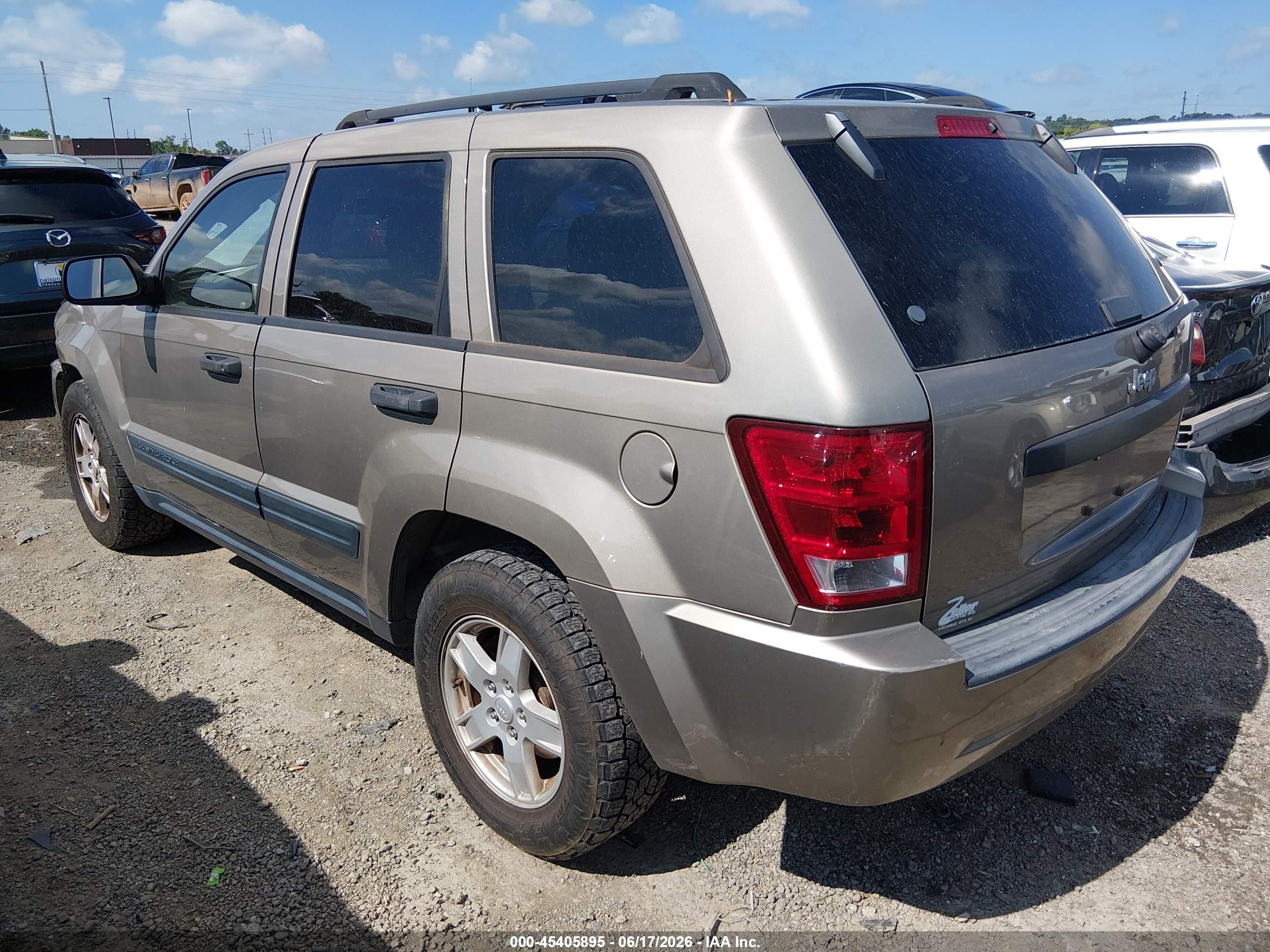 2005 Jeep Grand Cherokee Laredo Желто-коричневый vin: 1J4GS48K05C668872