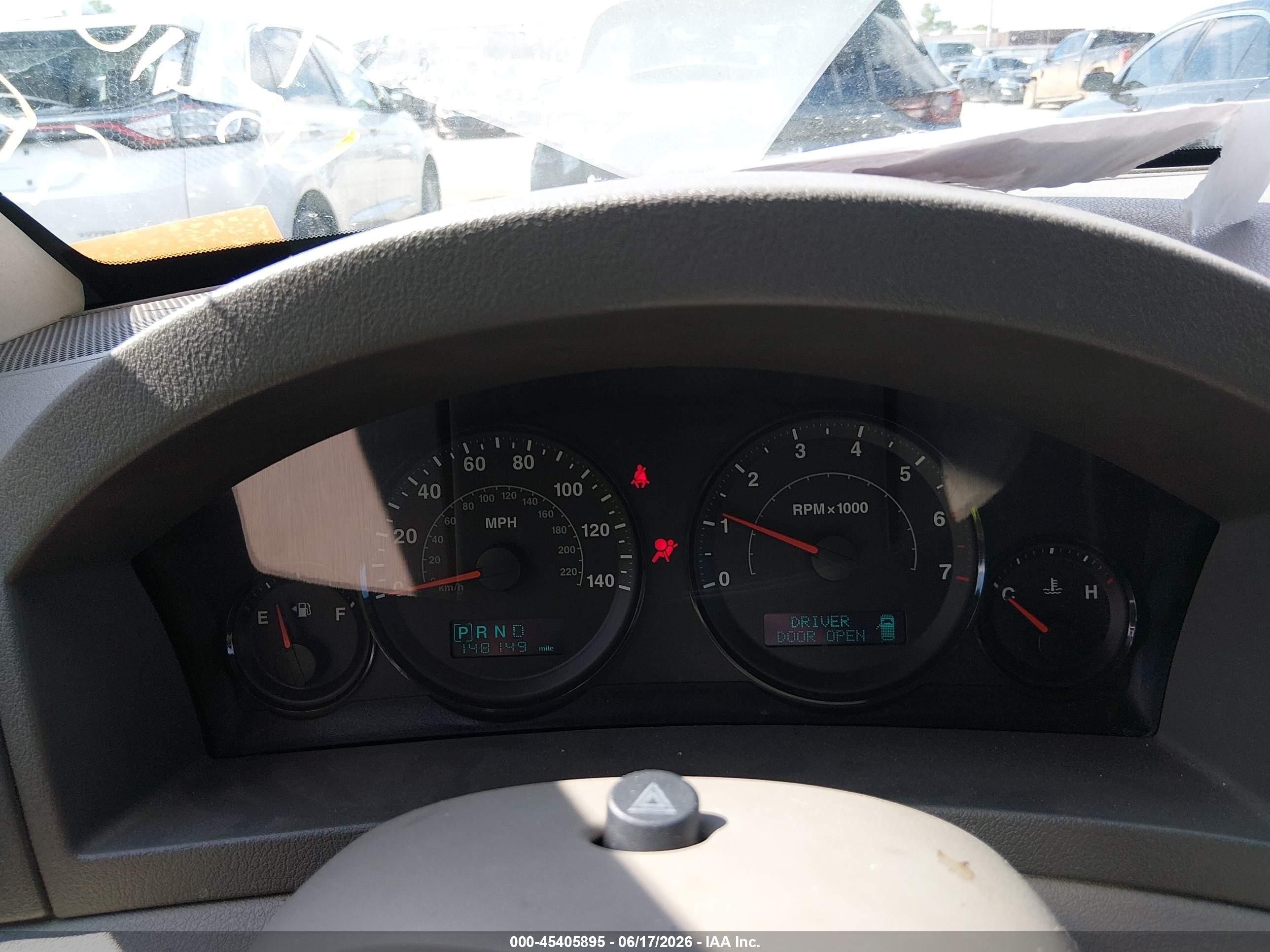 2005 Jeep Grand Cherokee Laredo Желто-коричневый vin: 1J4GS48K05C668872
