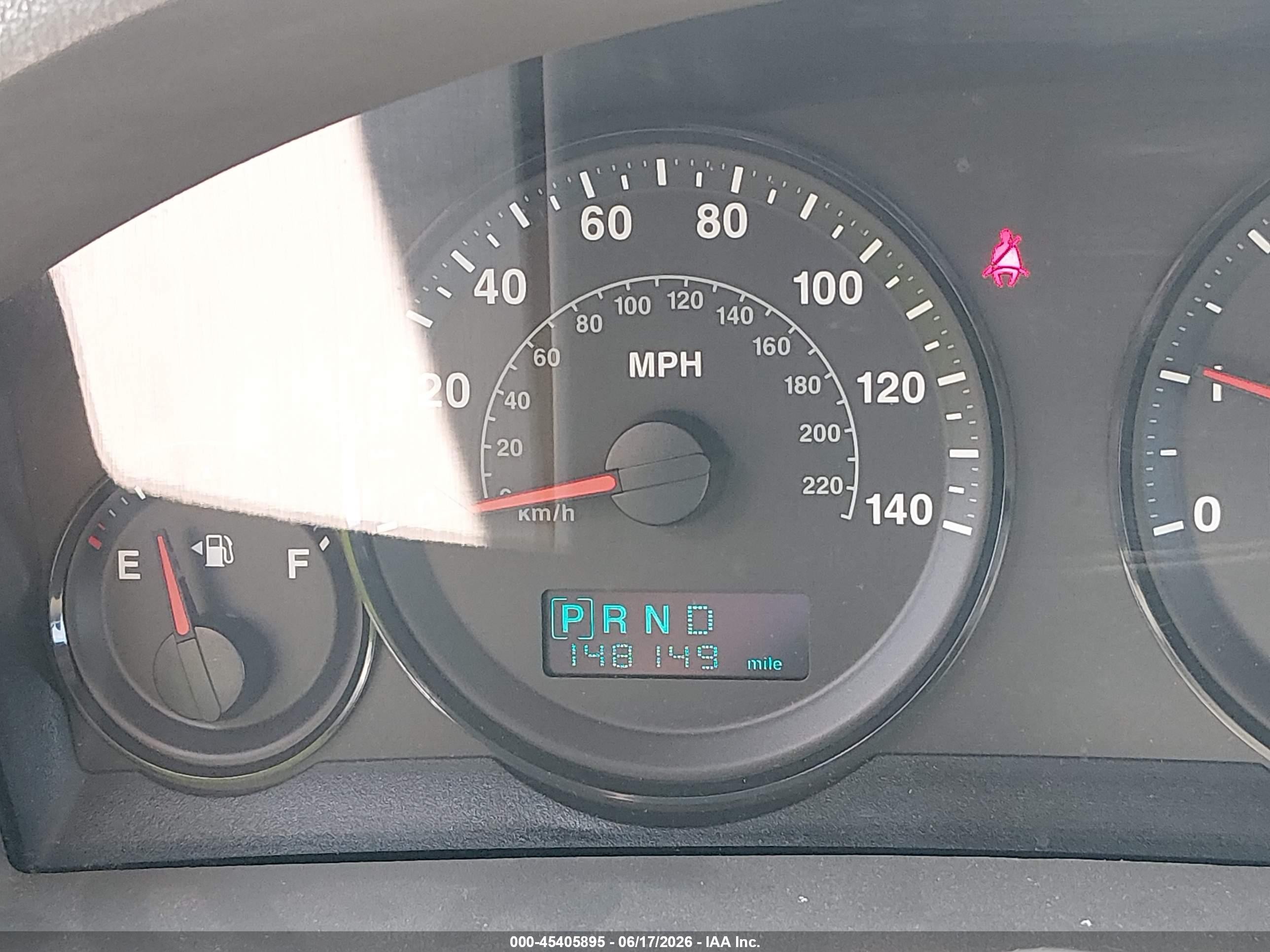 2005 Jeep Grand Cherokee Laredo Желто-коричневый vin: 1J4GS48K05C668872