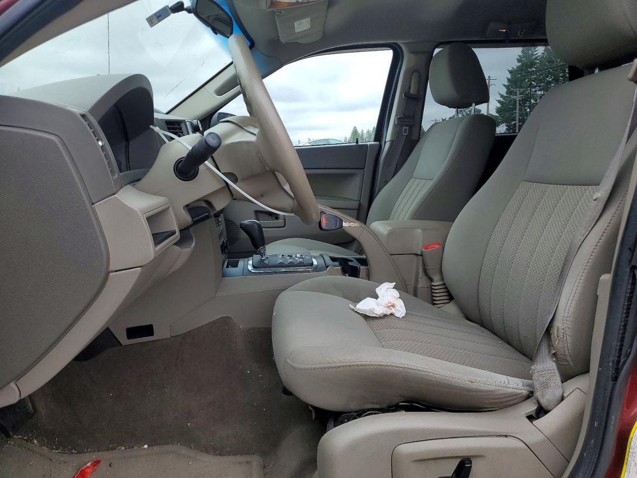 2006 Jeep Grand Cherokee Laredo Burgundy vin: 1J4GS48K06C368685