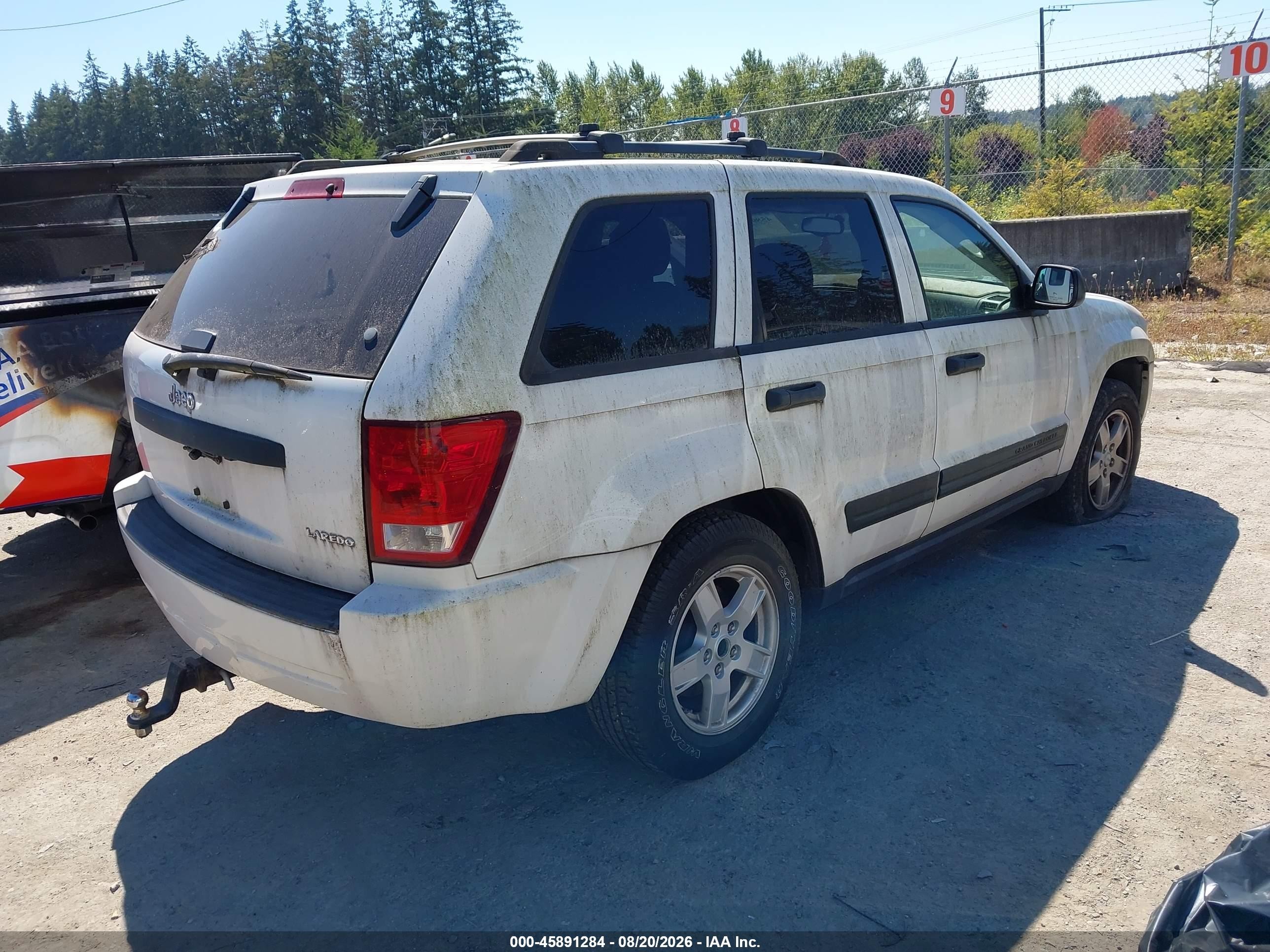 2005 Jeep Grand Cherokee Laredo White vin: 1J4GS48K15C541855