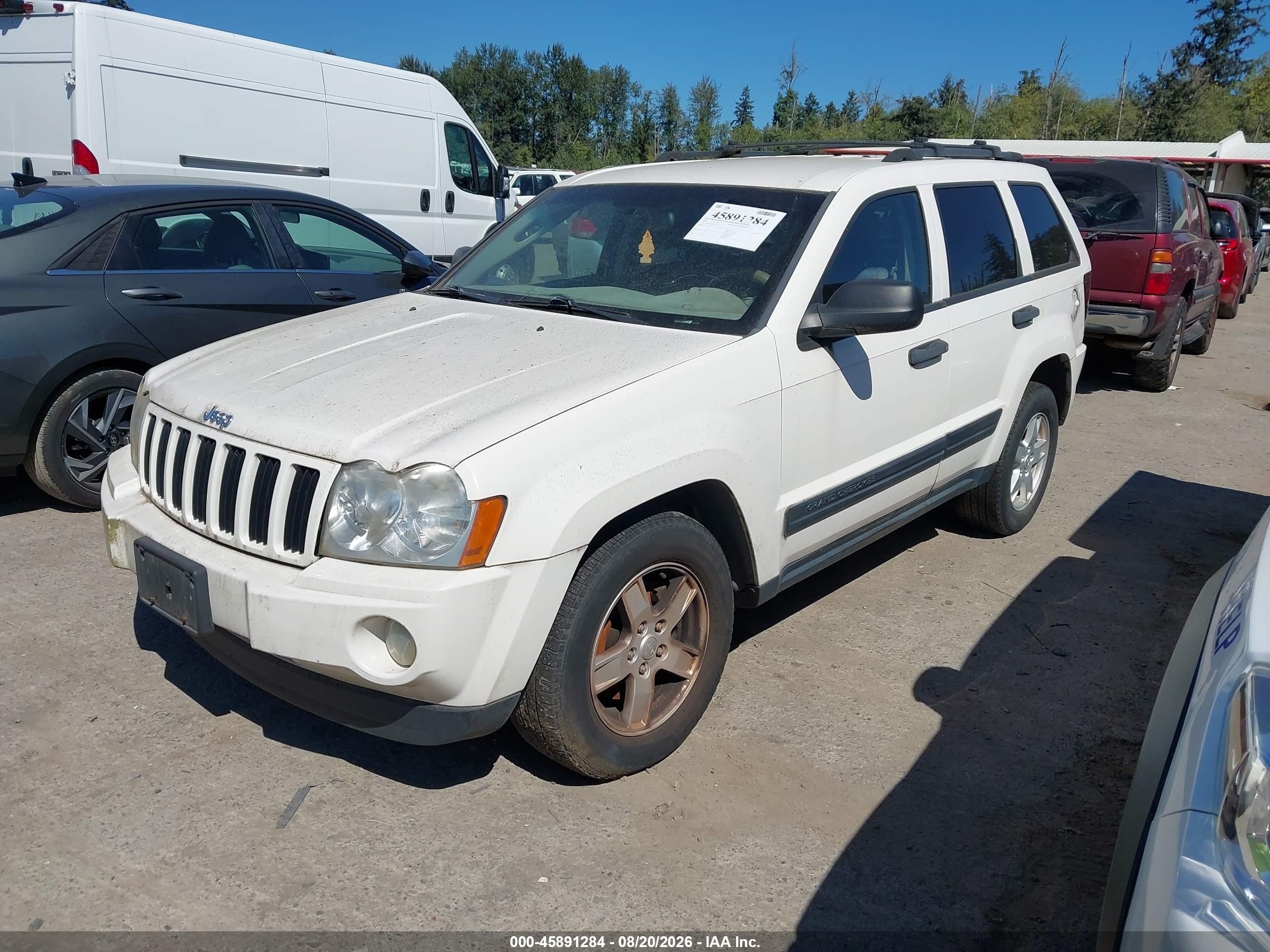 2005 Jeep Grand Cherokee Laredo White vin: 1J4GS48K15C541855