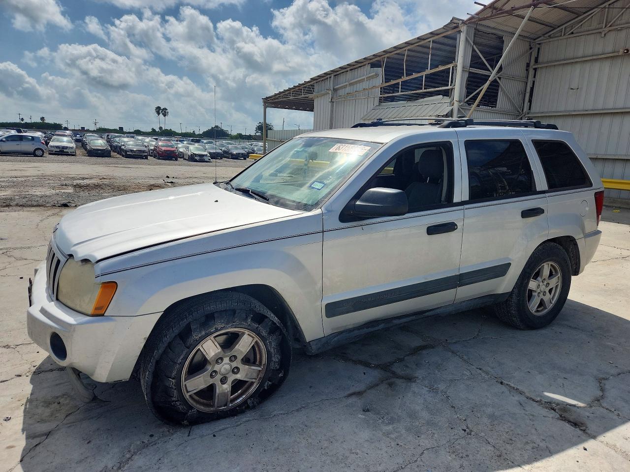 2005 Jeep Grand Cherokee Laredo Silver vin: 1J4GS48K25C689805