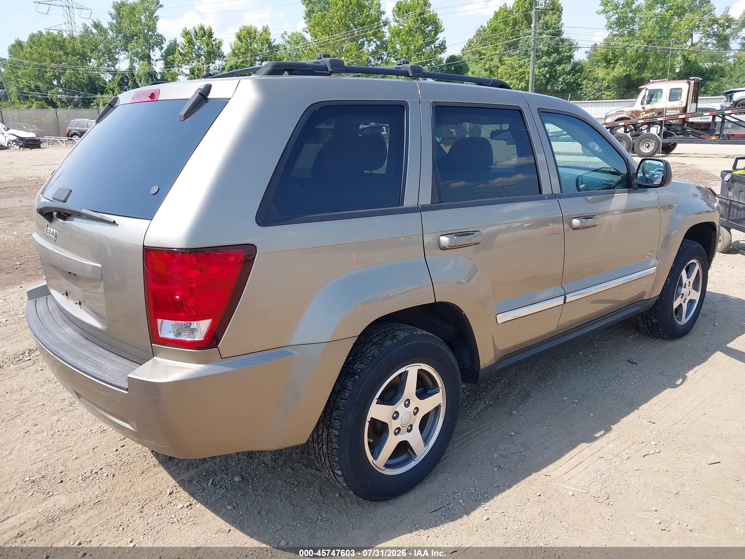 2006 Jeep Grand Cherokee Laredo Champagne vin: 1J4GS48K36C266572