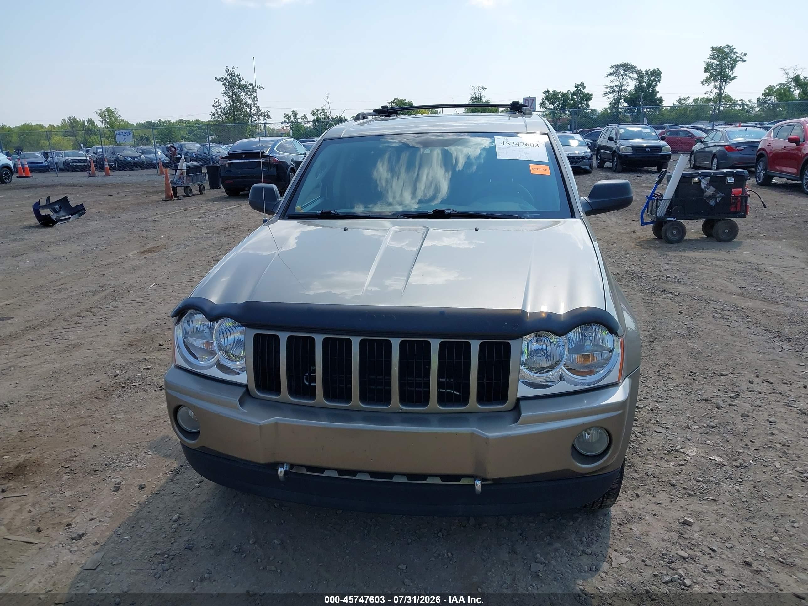 2006 Jeep Grand Cherokee Laredo Champagne vin: 1J4GS48K36C266572