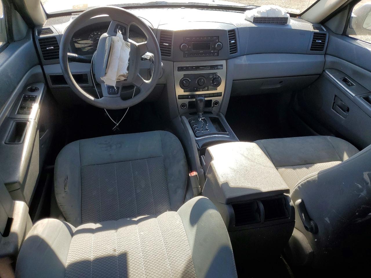 2006 Jeep Grand Cherokee Laredo Silver vin: 1J4GS48K36C348575